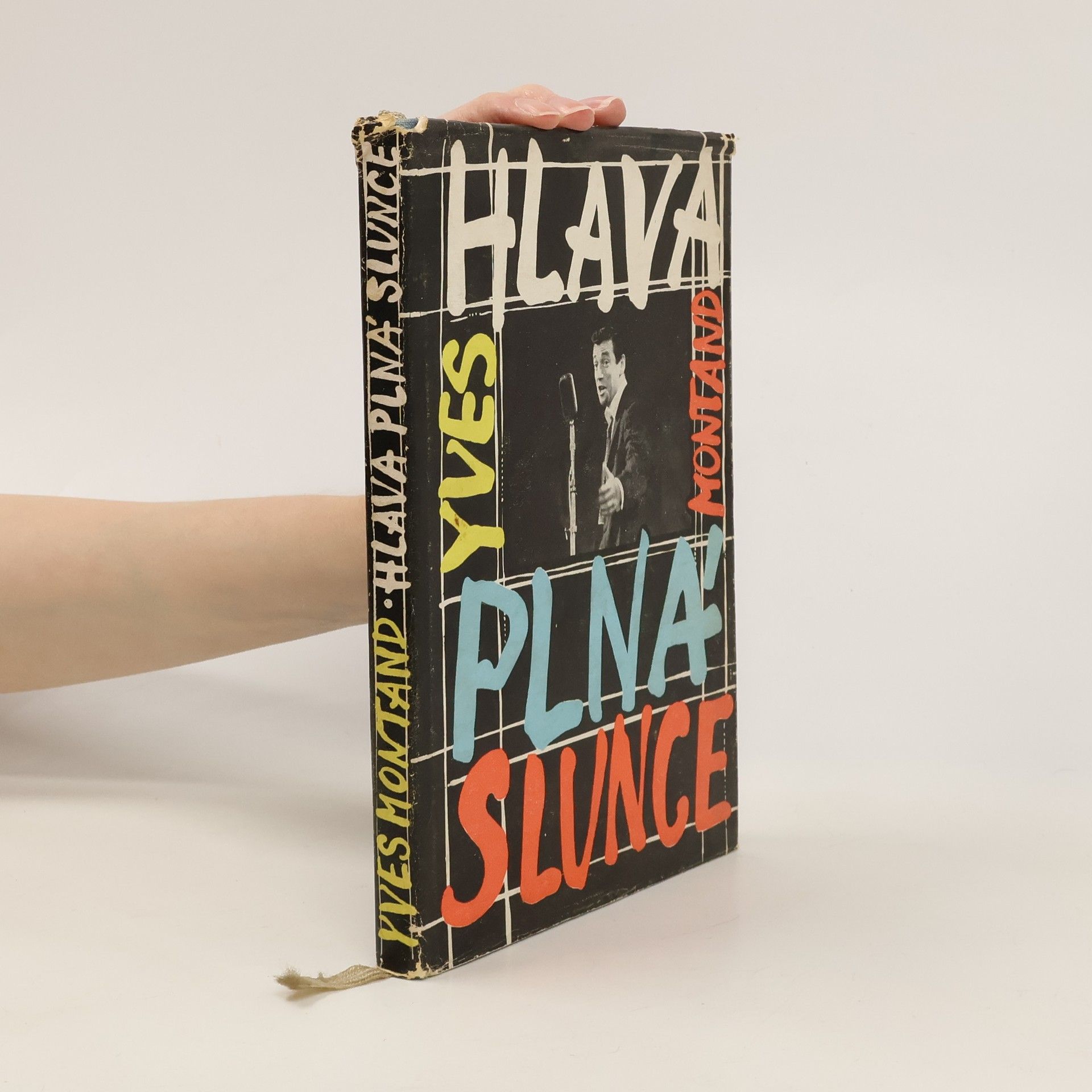 Yves Montand Hlava plná slunce