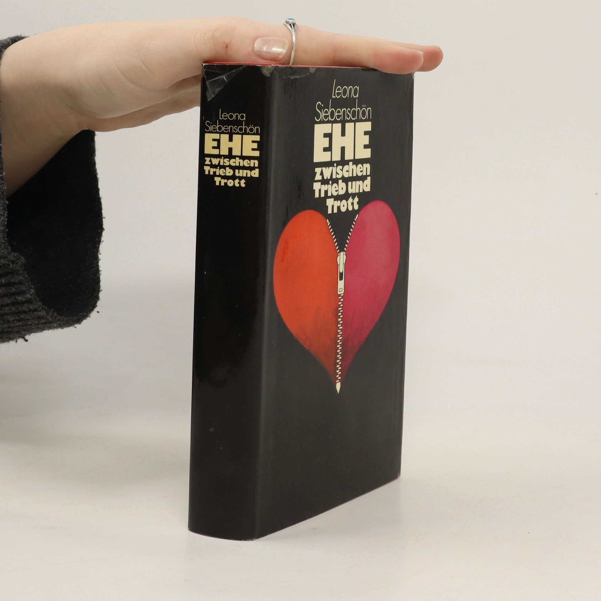 Leona Siebenschoen Ehe zwischen Trieb und Trott