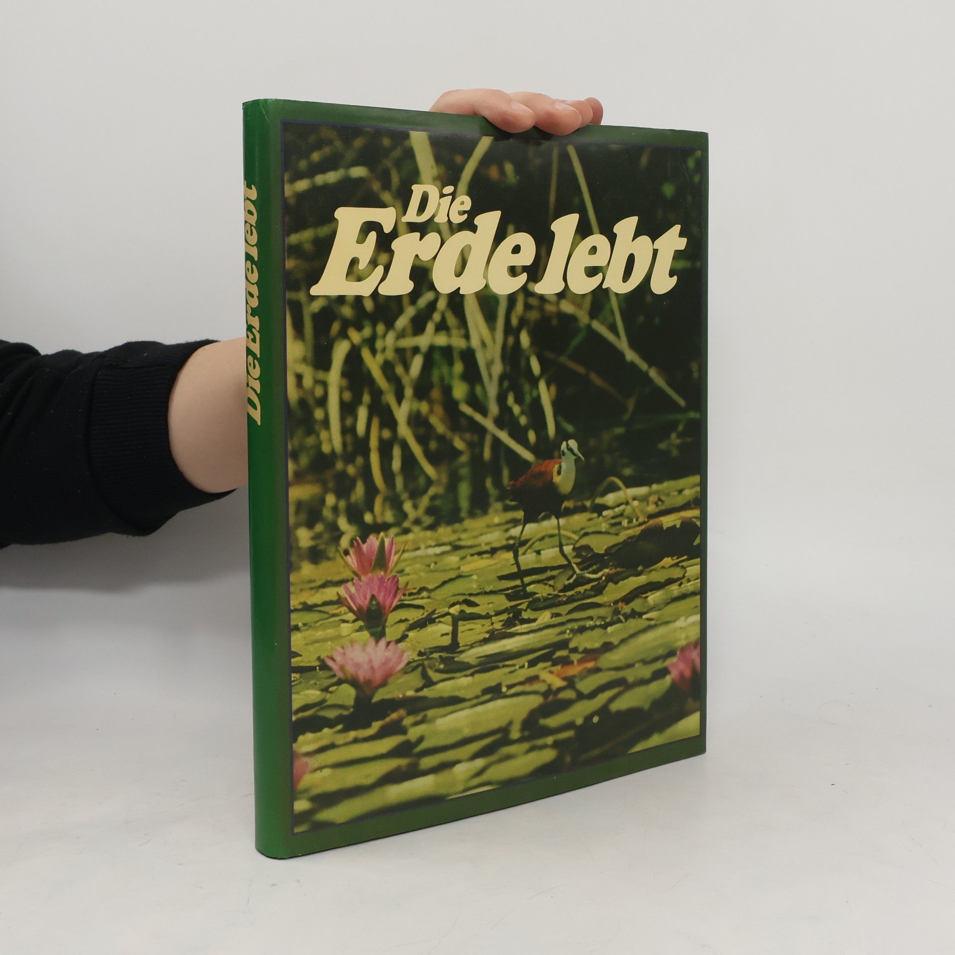 Collectif d'auteurs Die Erde lebt