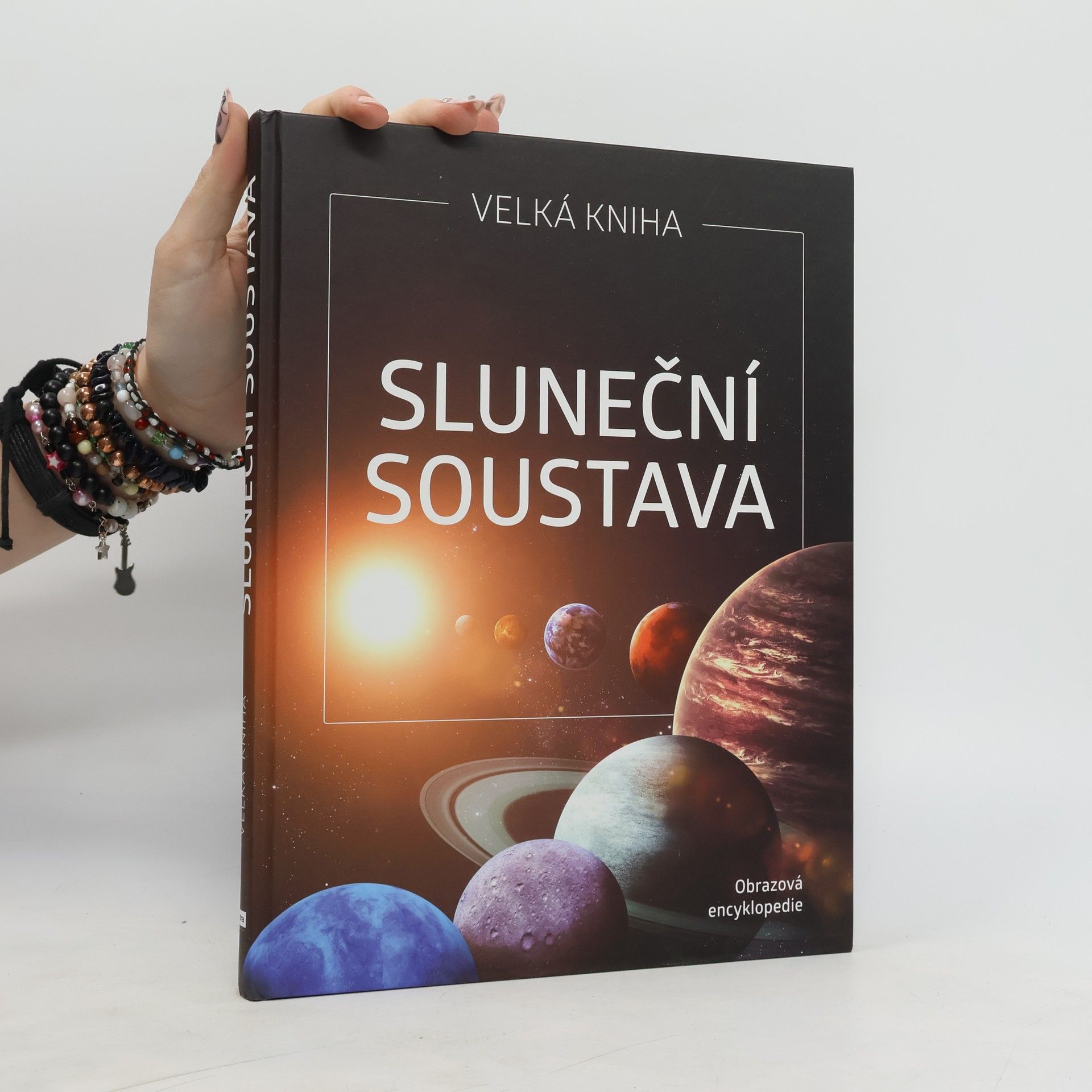 Collective Sluneční soustava : velká kniha