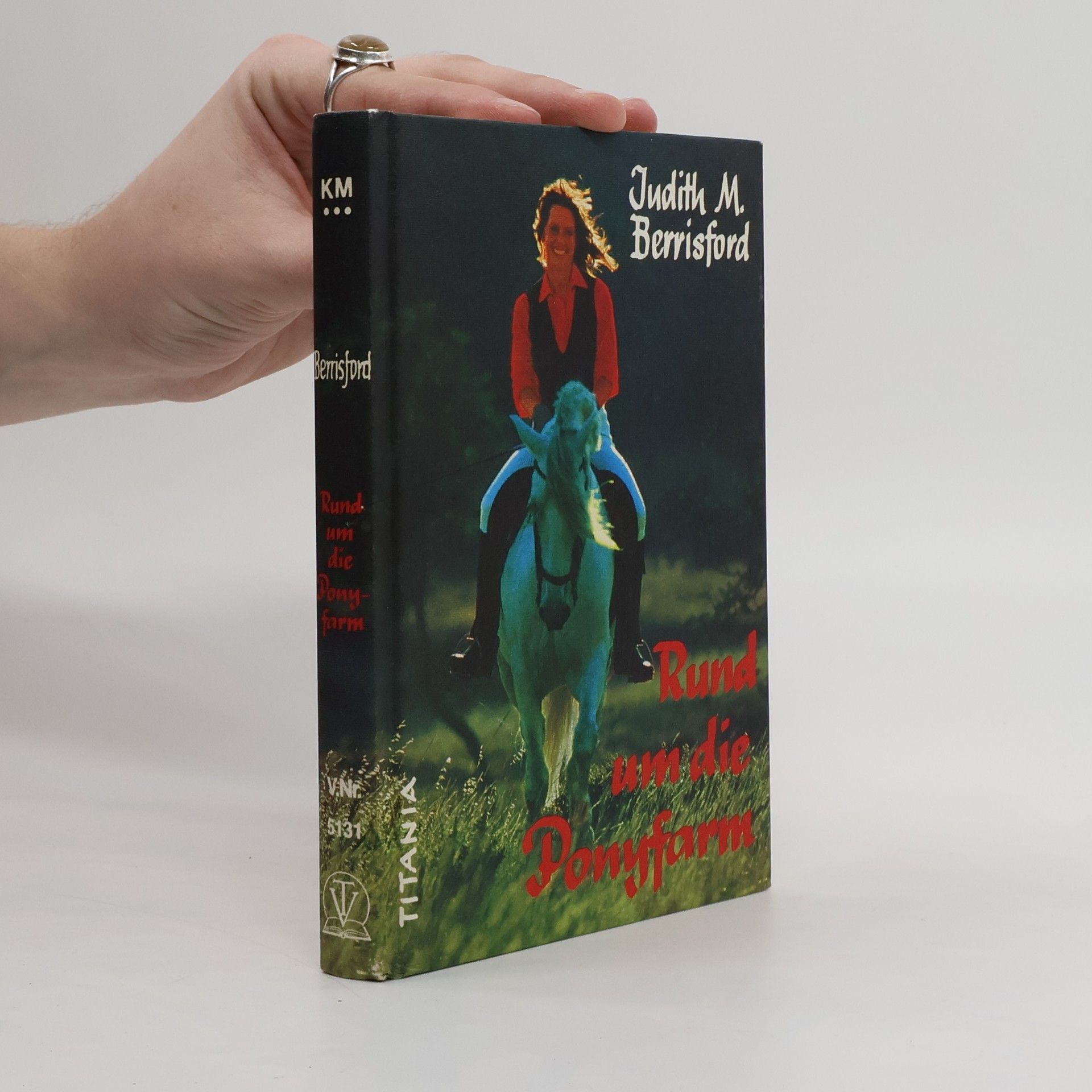 Judith Berrisford Rund um die Ponyfarm