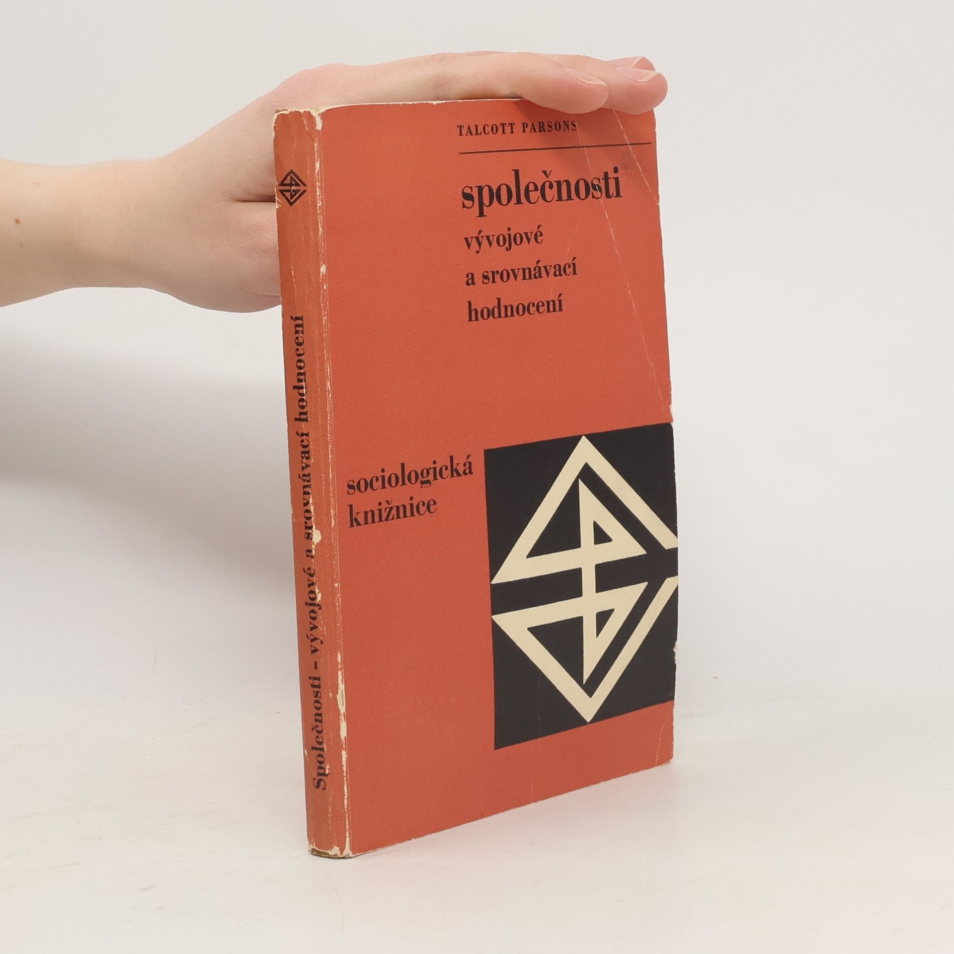 Talcott Parsons Společnosti. Vývojové a srovnávací hodnocení