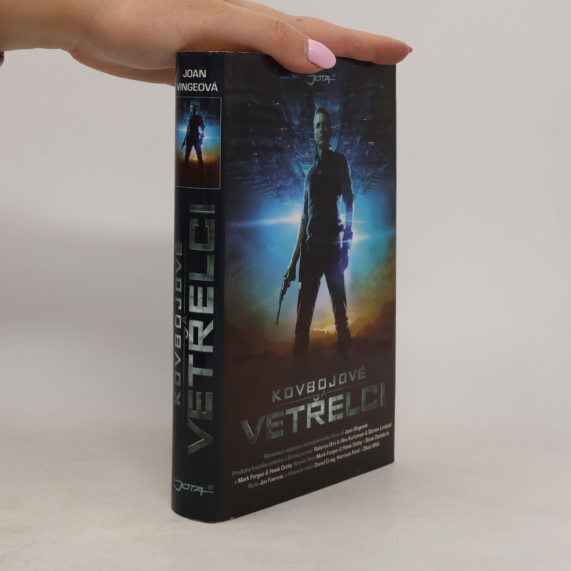 Joan D. Vinge Kovbojové a vetřelci