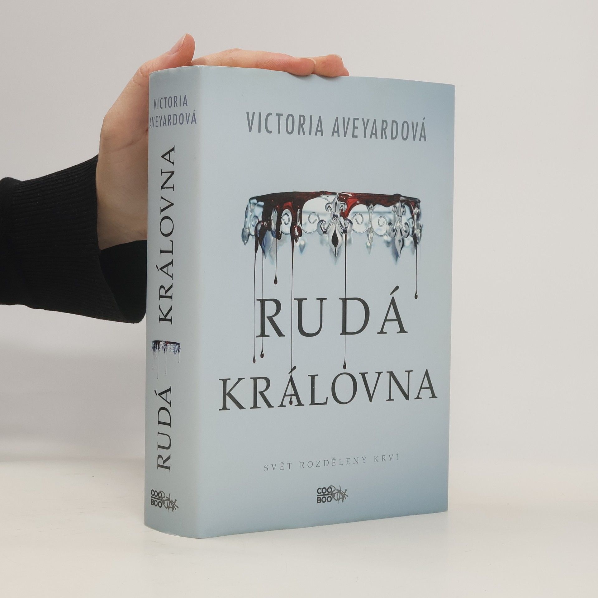 Victoria Aveyard Rudá královna. 1. díl