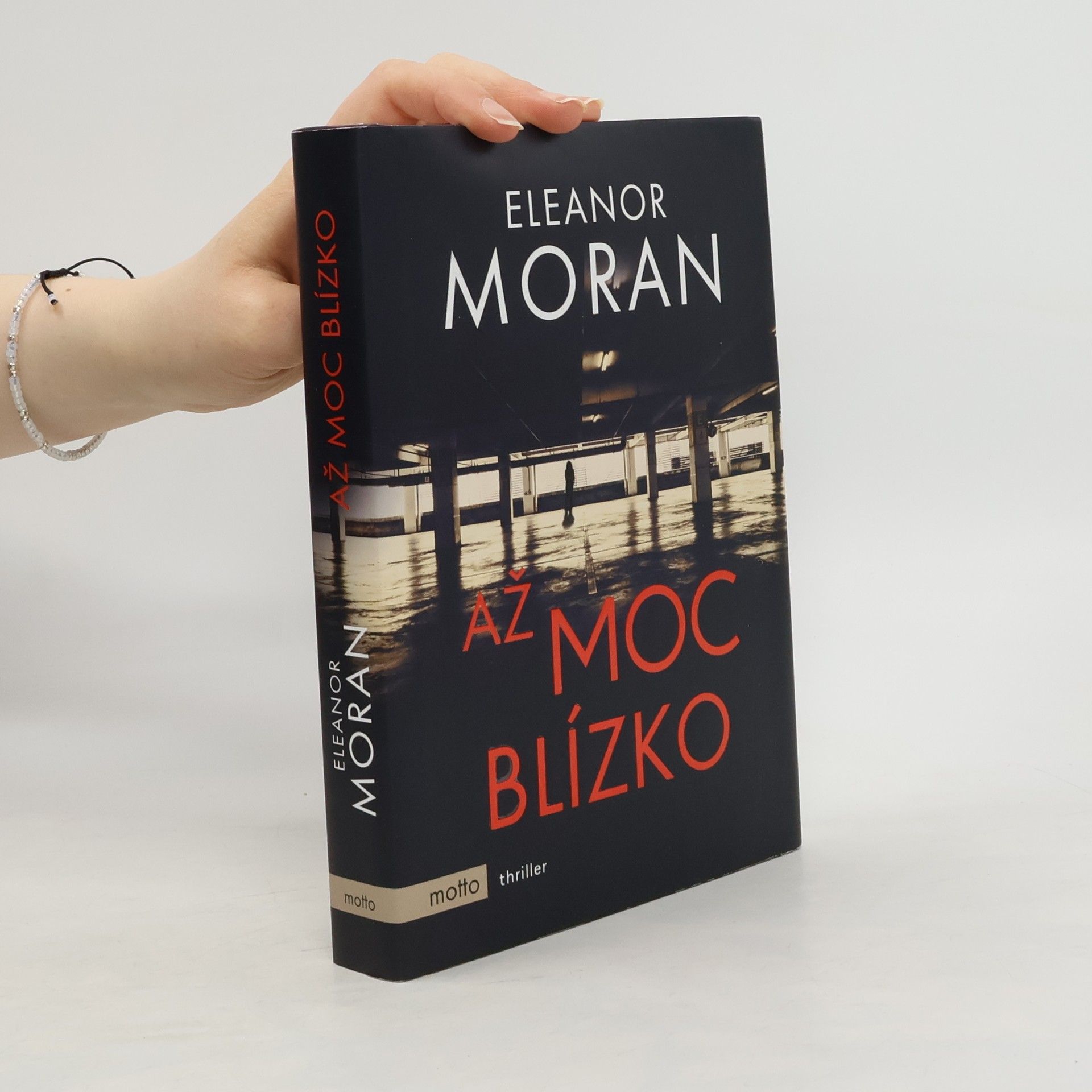 Eleanor Moran Až moc blízko