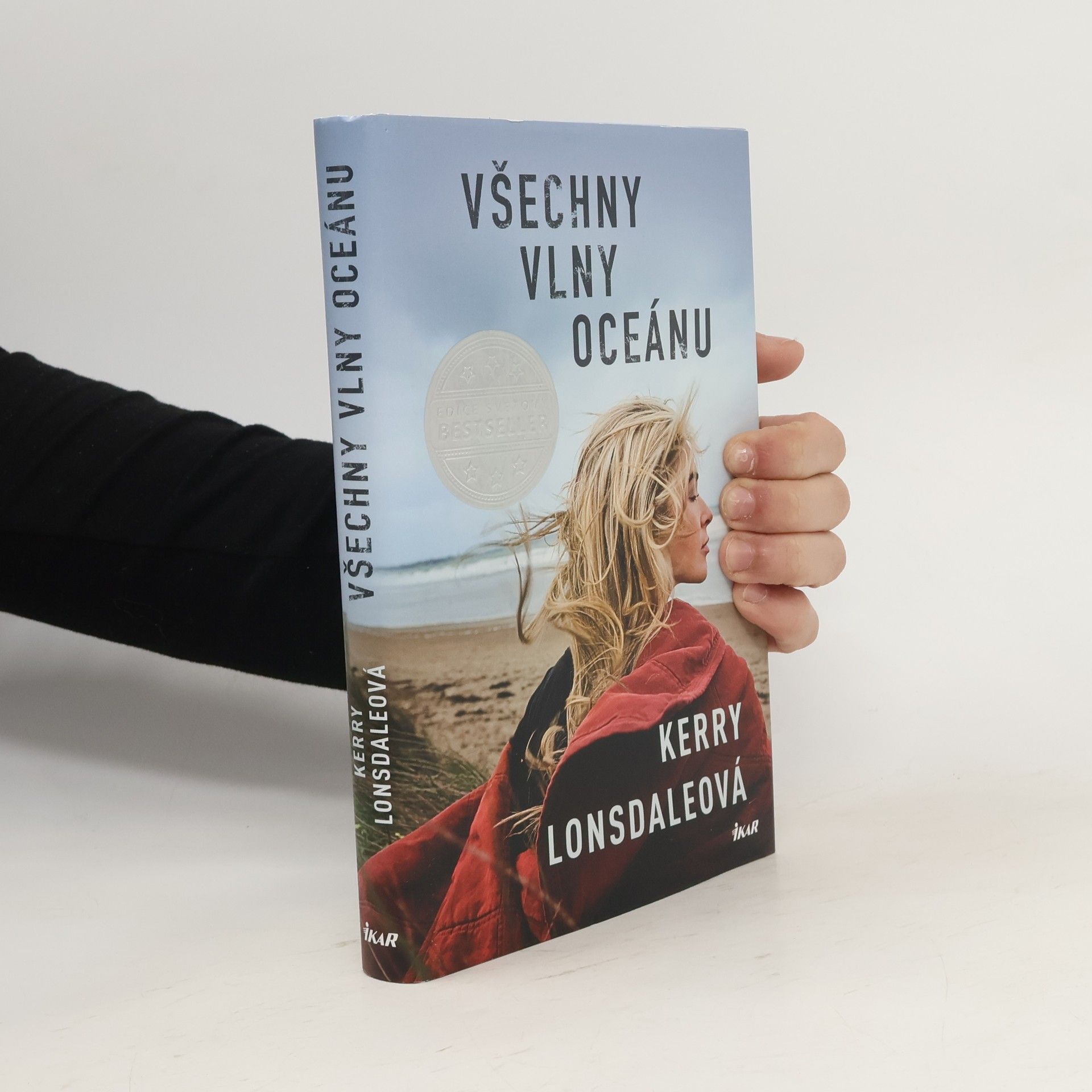 Kerry Lonsdale Všechny vlny oceánu