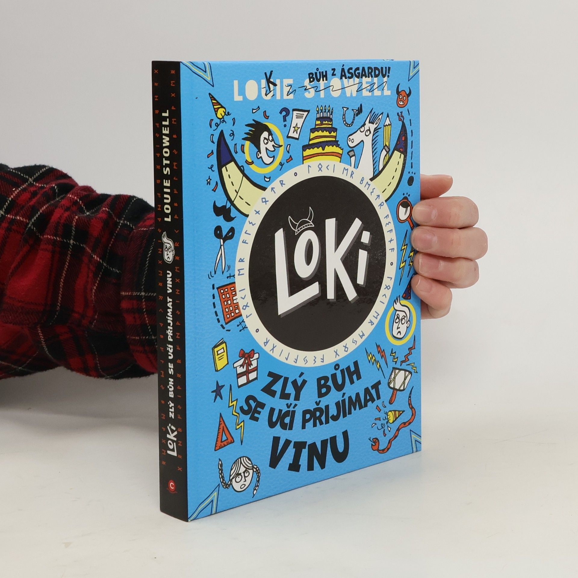 Louie Stowell Loki: zlý bůh se učí přijímat vinu