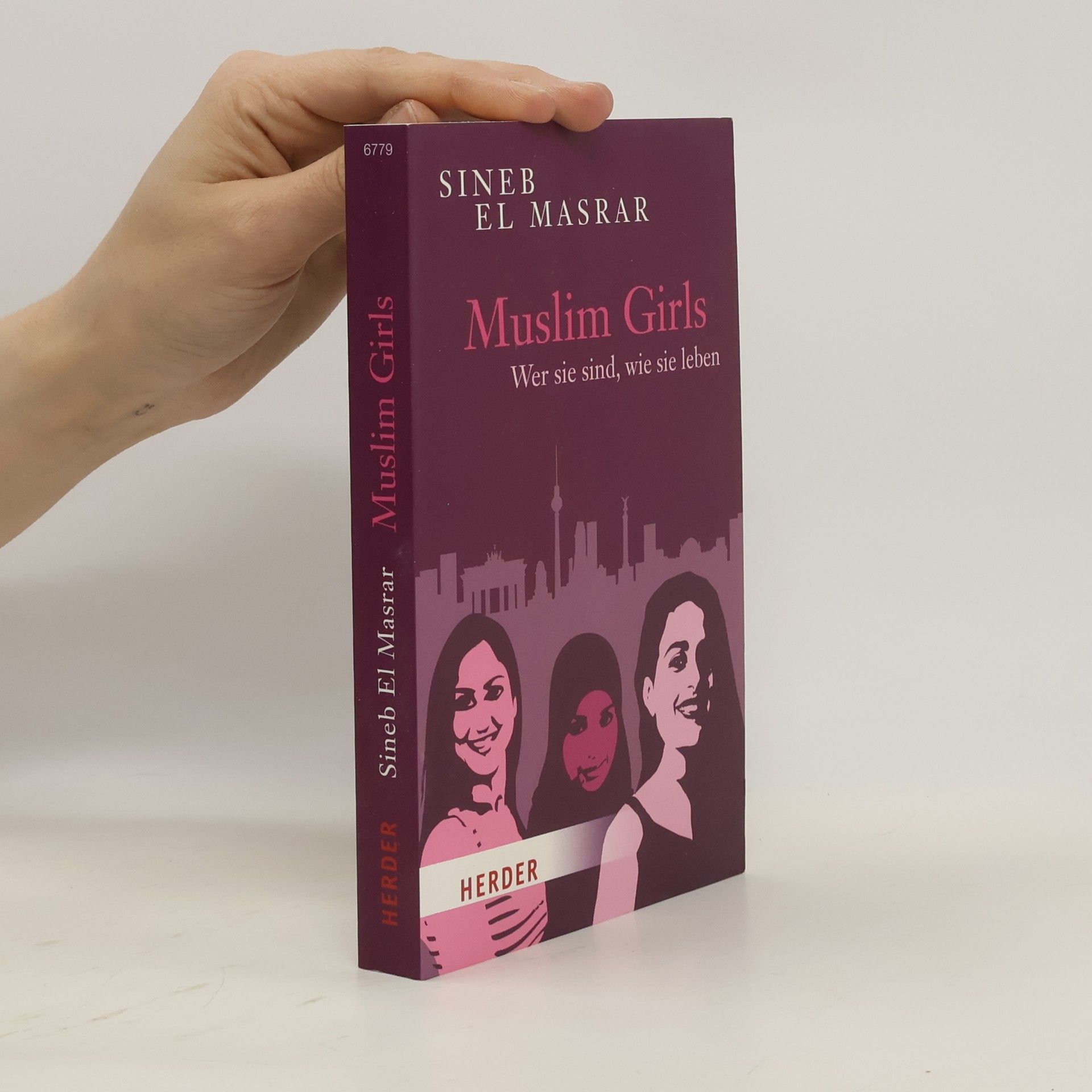 Sineb el-Masrar Muslim-Girls