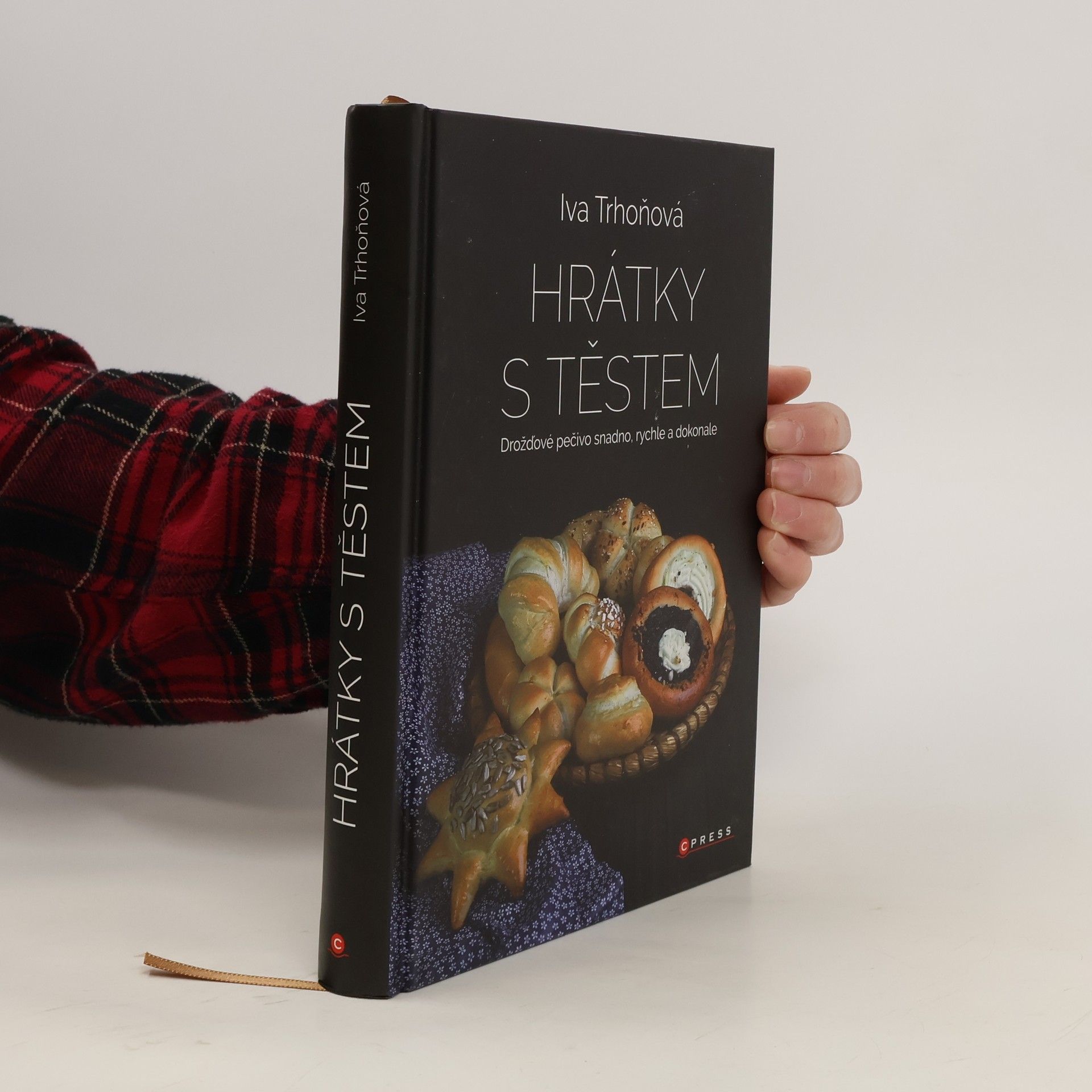 Iva Trhoňová Hrátky s těstem
