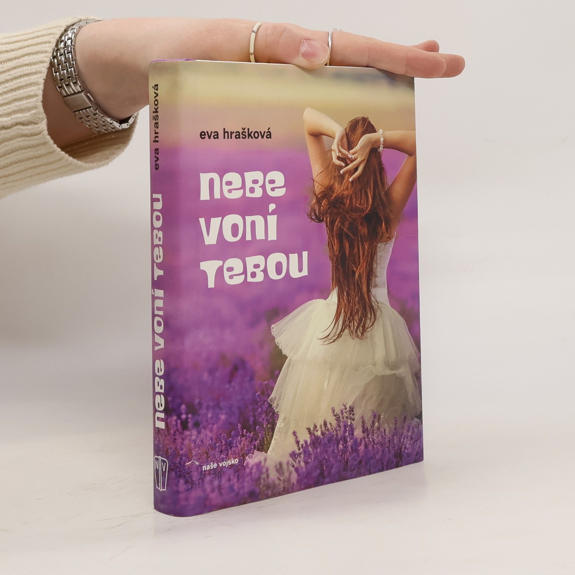 Eva Hrašková Nebe voní tebou