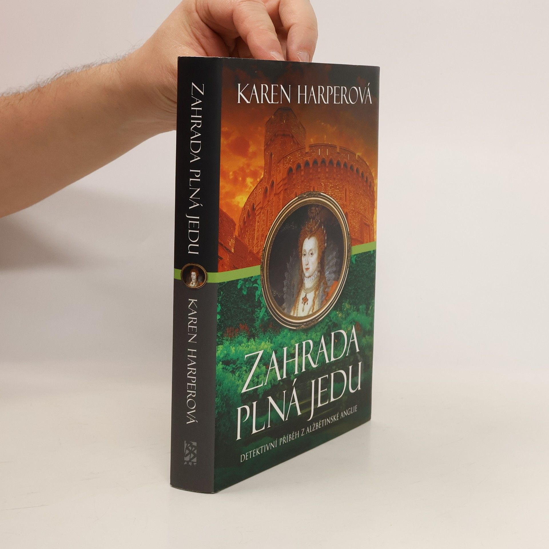 Karen Harper Zahrada plná jedu