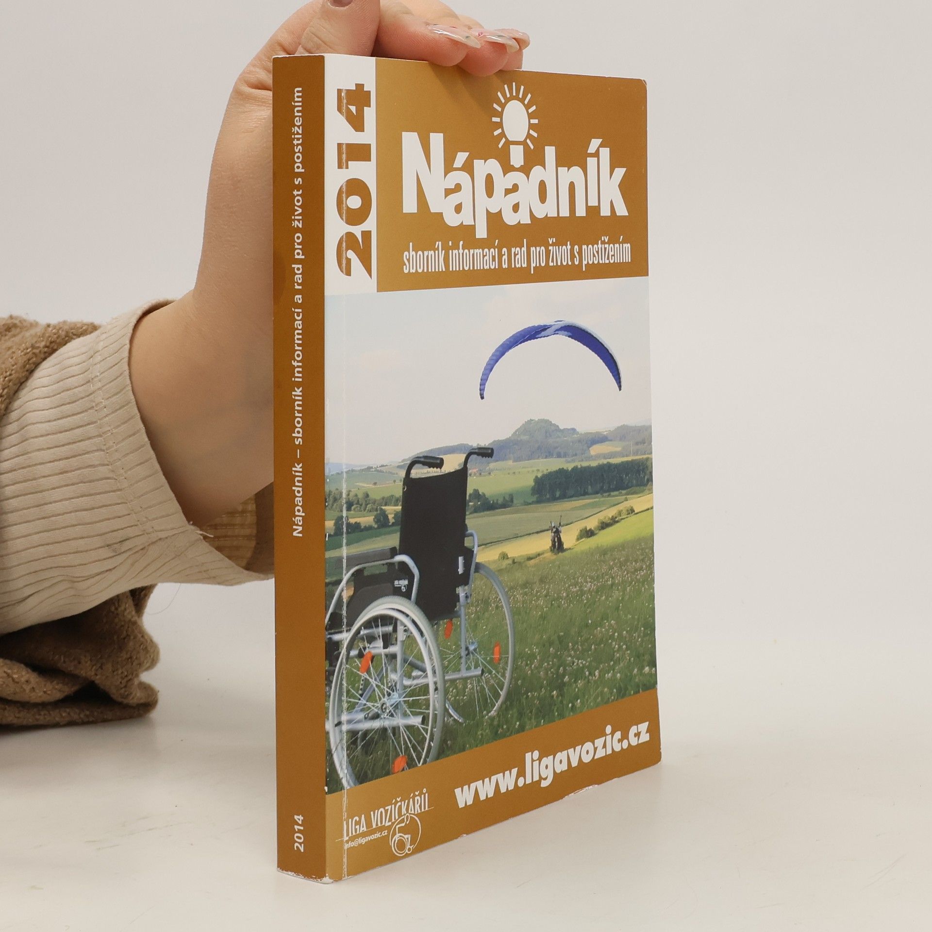 Collectif d'auteurs Nápadník. Sborník informací a rad pro život s postižením. 2014