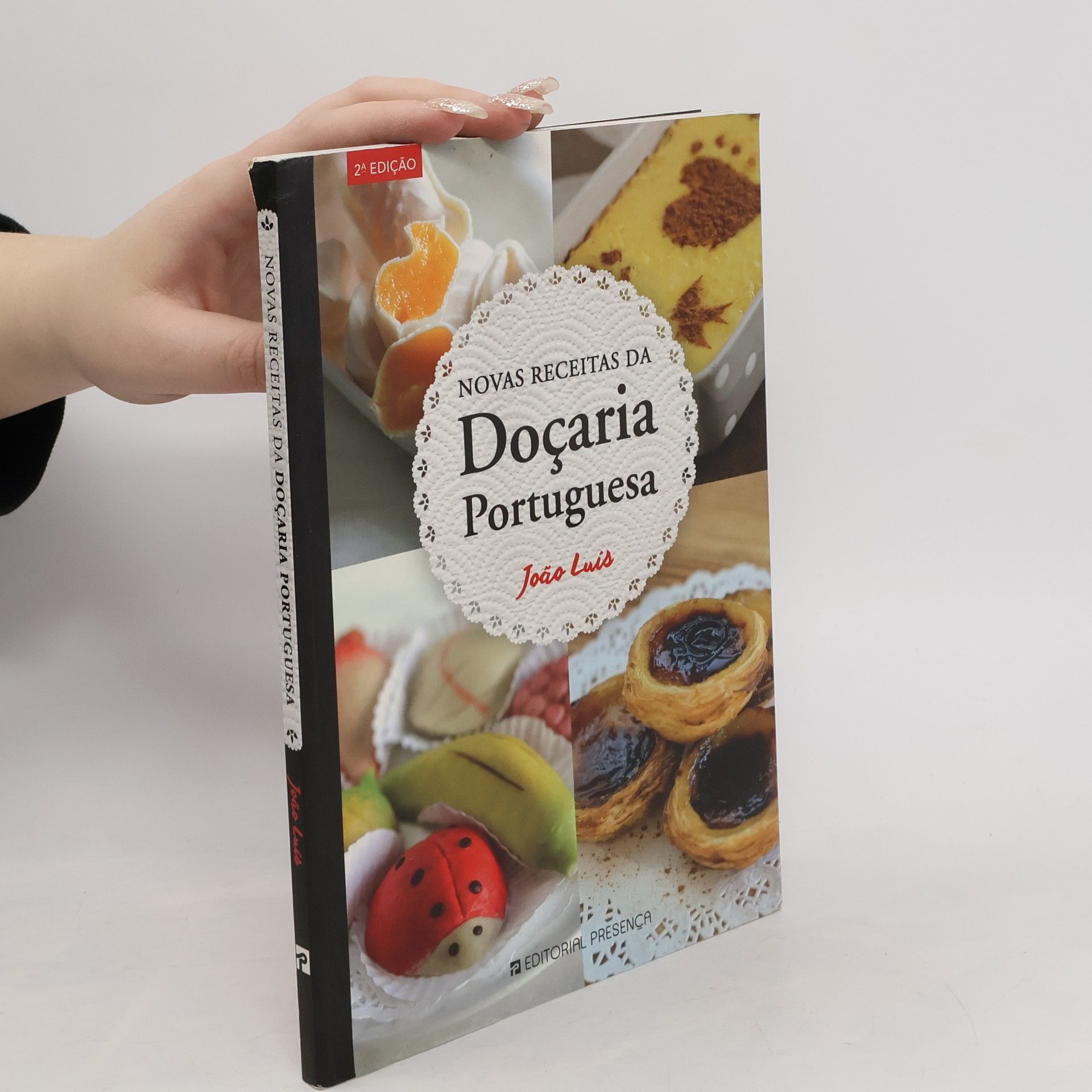 AA.VV. Novas Receitas de Doçaria Portuguesa