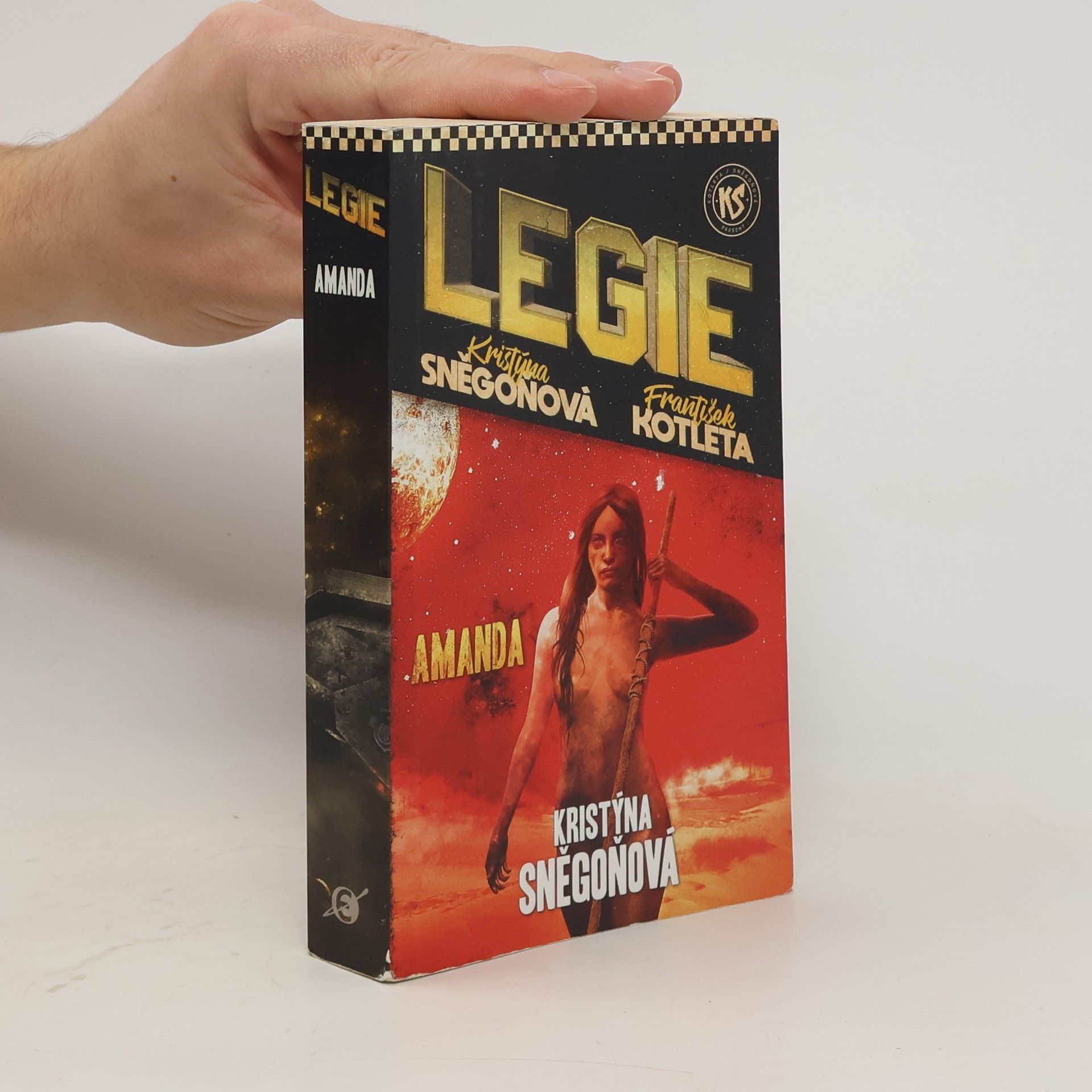 Kristýna Sněgoňová Legie. Amanda