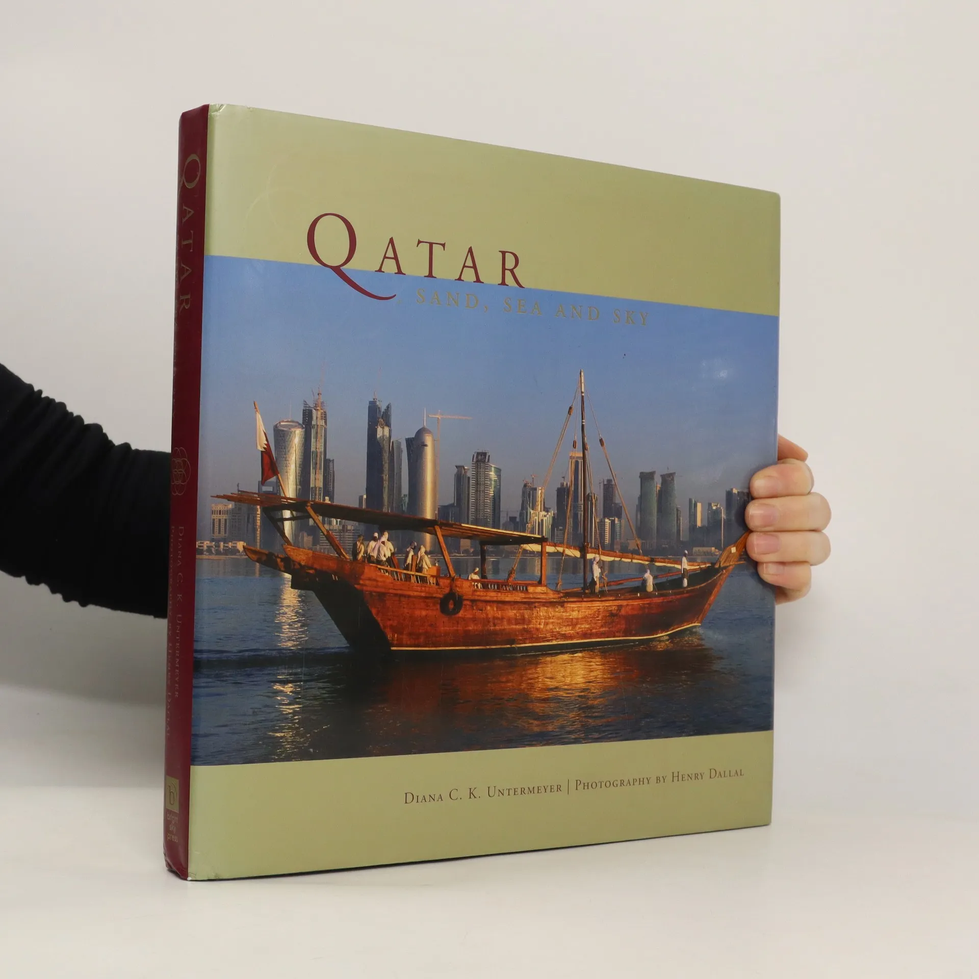 Qatar | Book | Hardcover | Diana Untermeyer | EN