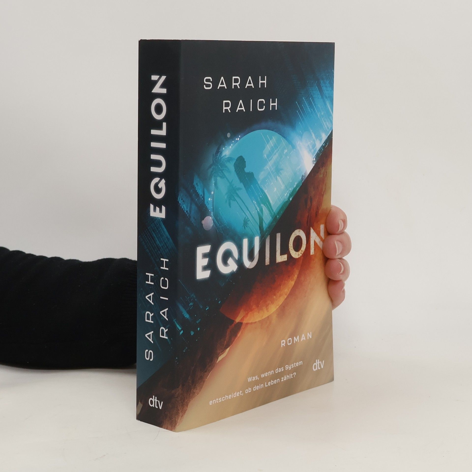 Sarah Raich Equilon