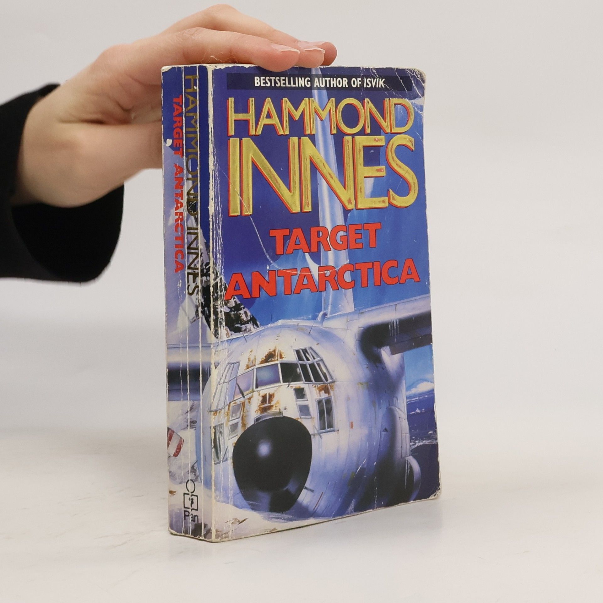 Hammond Innes Target Antarctica