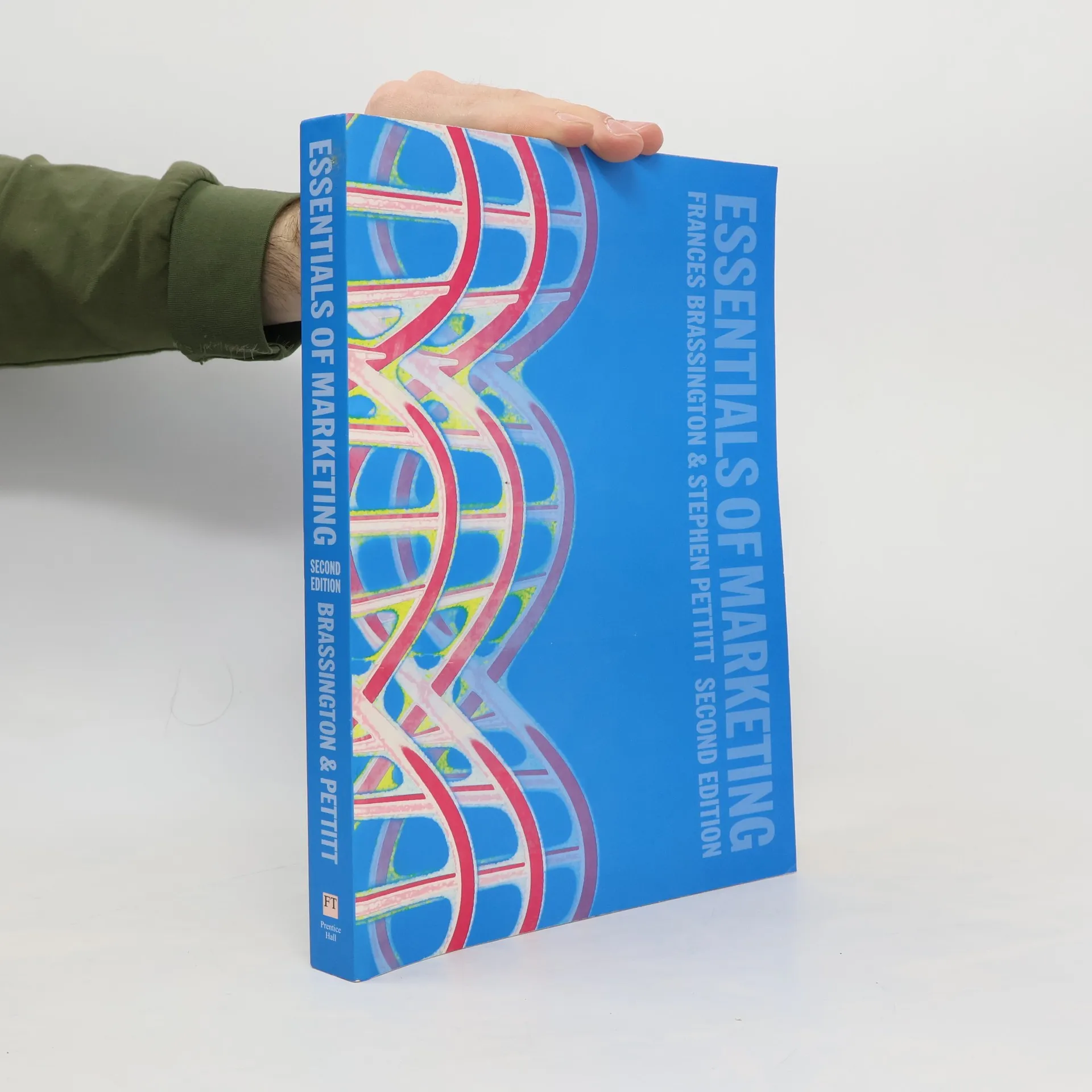 Essentials of Marketing | Book | Paperback | Frances Brassington | EN