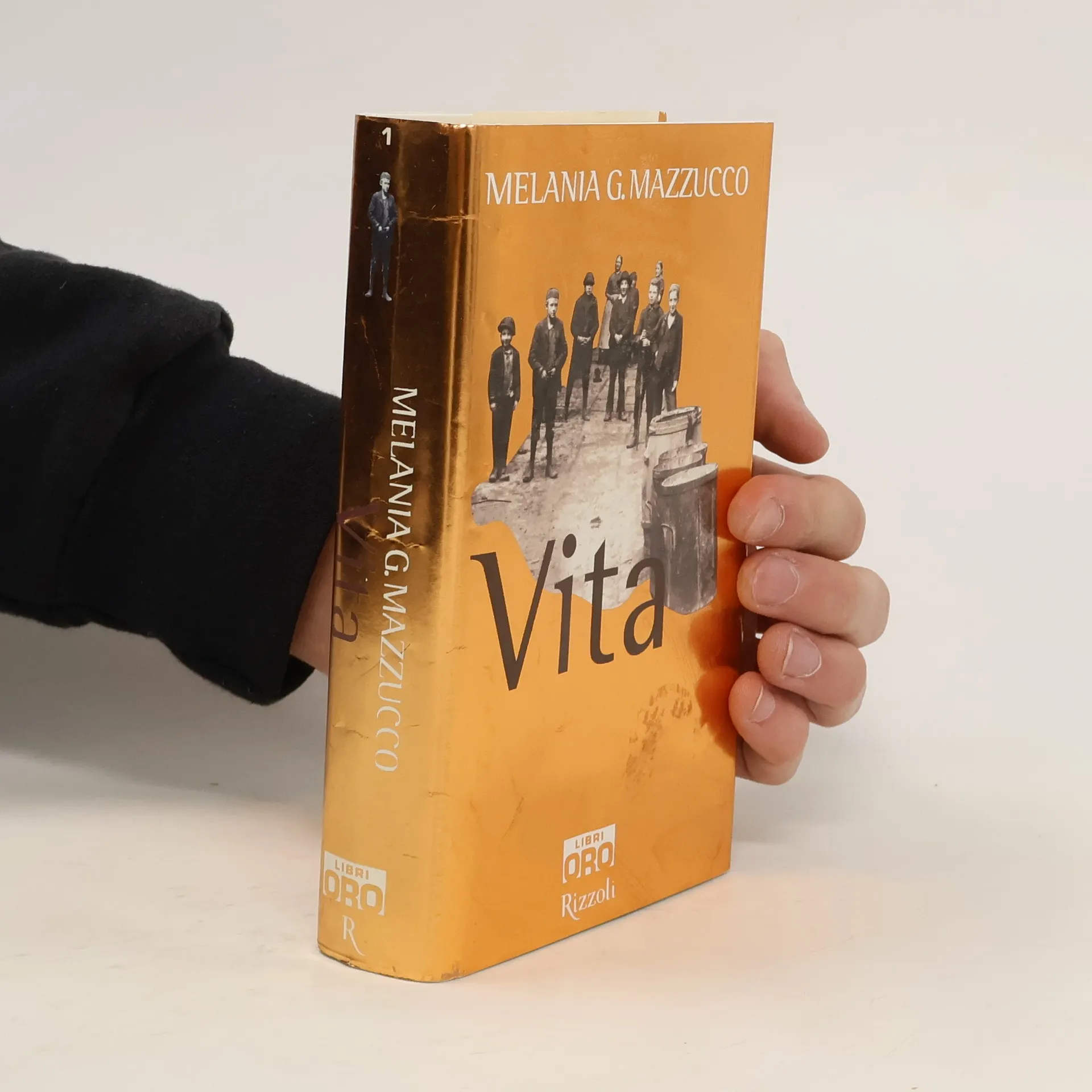 Vita | Book | Hardcover | Melania G. Mazzucco | IT