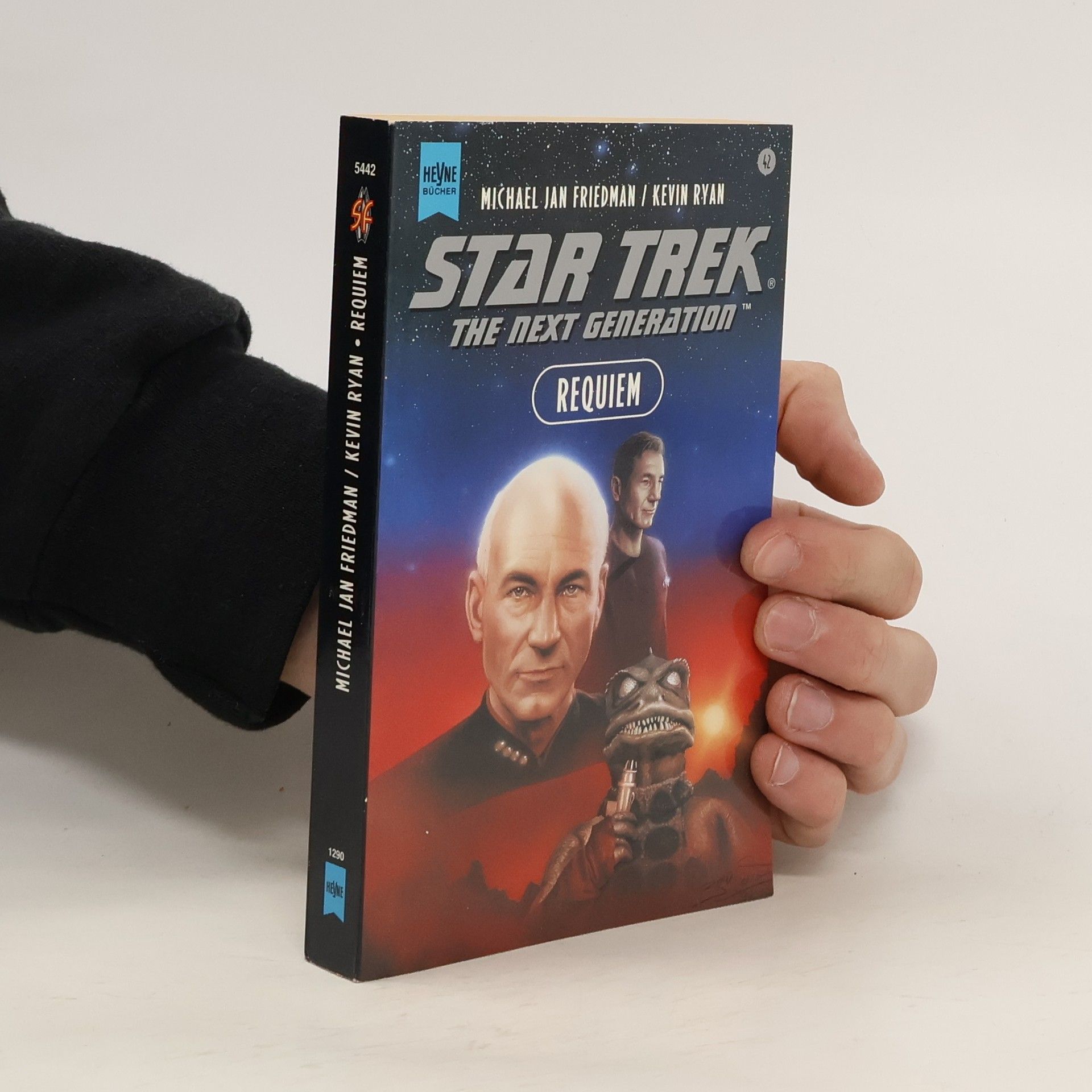 kolektiv Star Trek. The Next Generation. Requiem