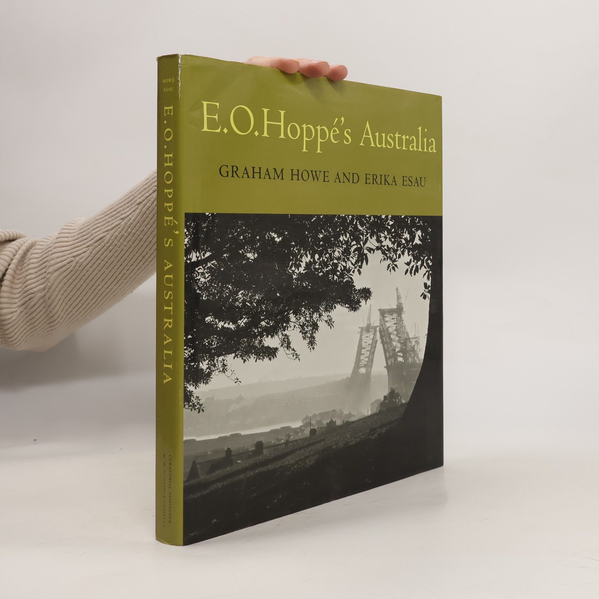 Erika Esau E.O. Hoppé's Australia