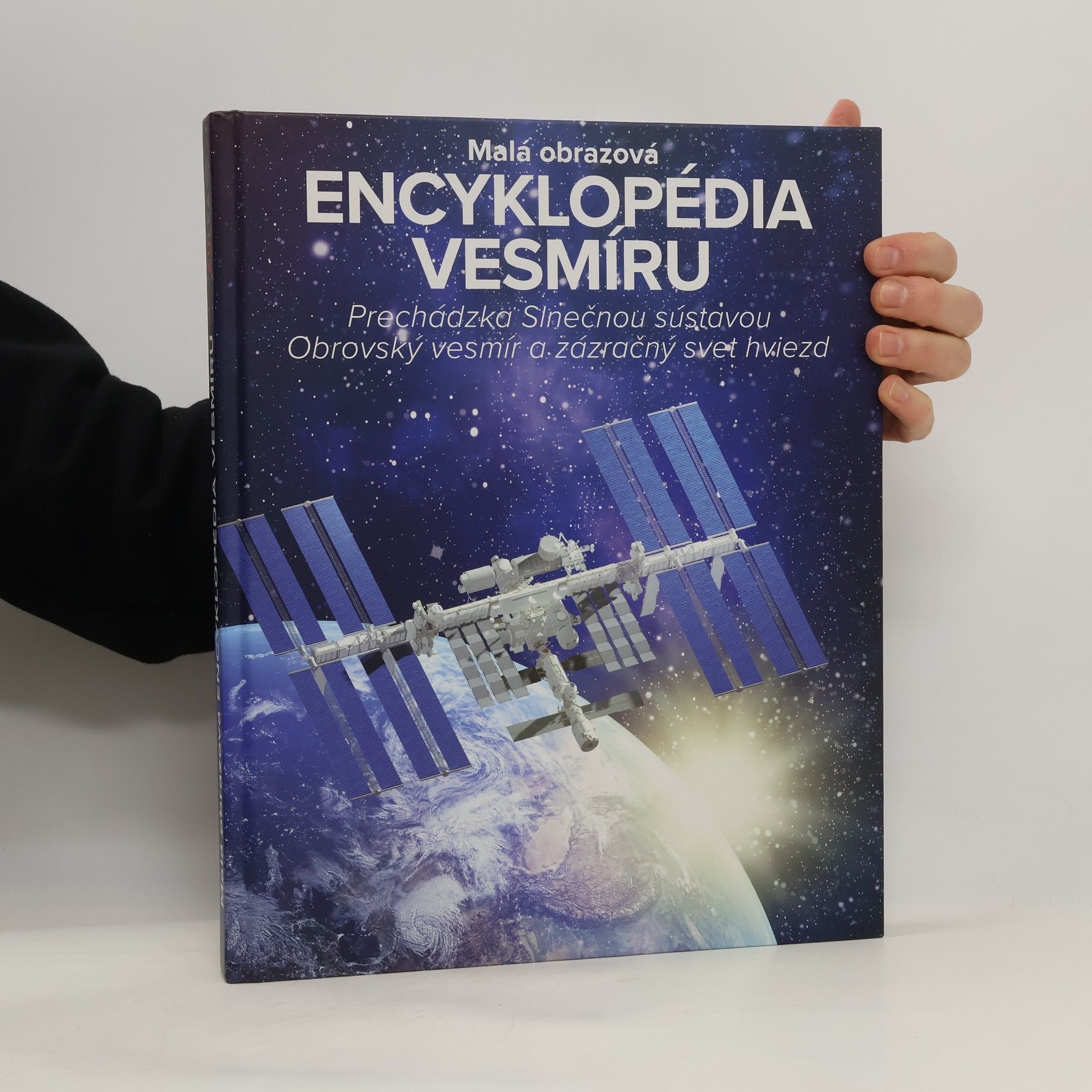 Collectif d'auteurs Malá obrazová encyklopédia vesmíru