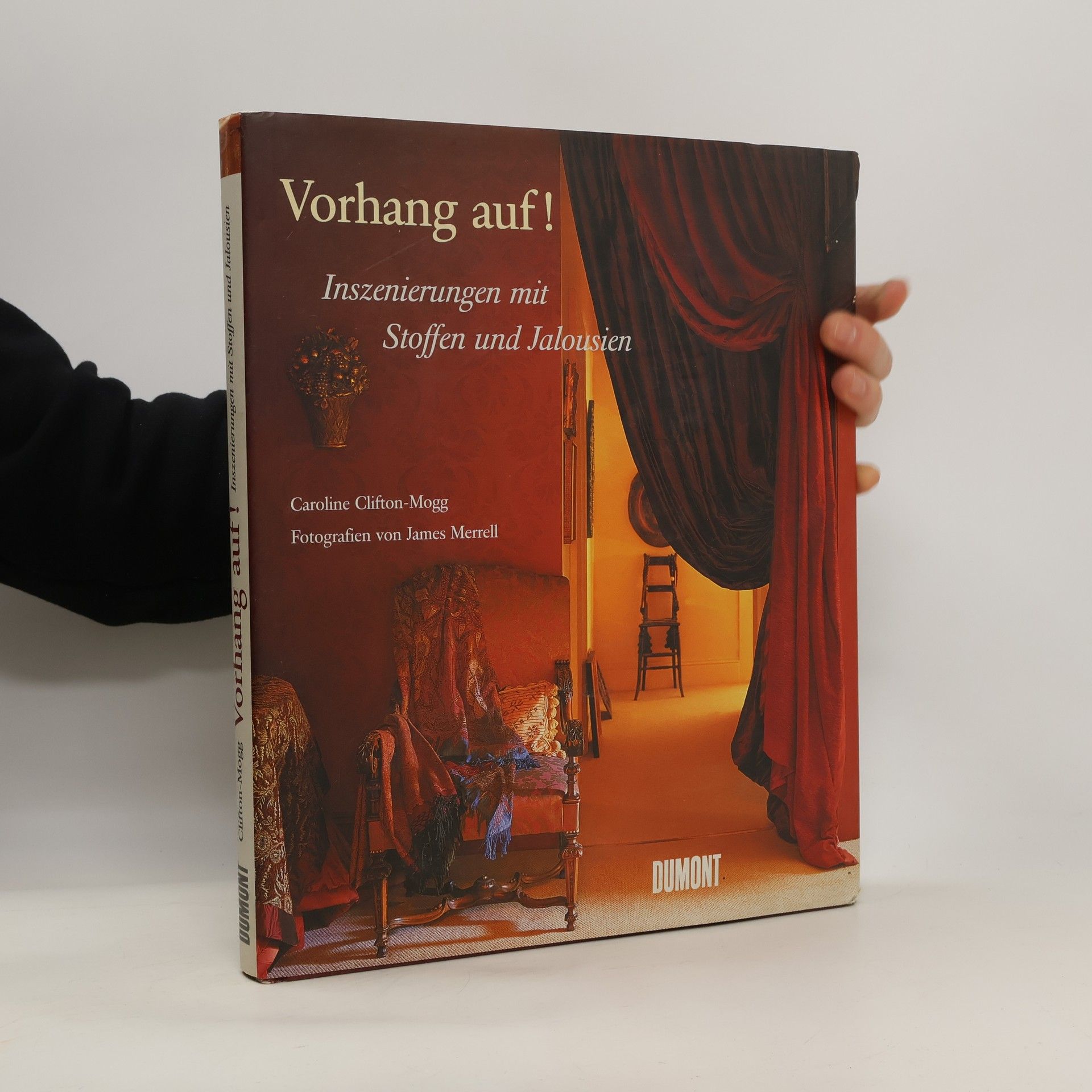 Caroline Clifton - Mogg Vorhang auf!