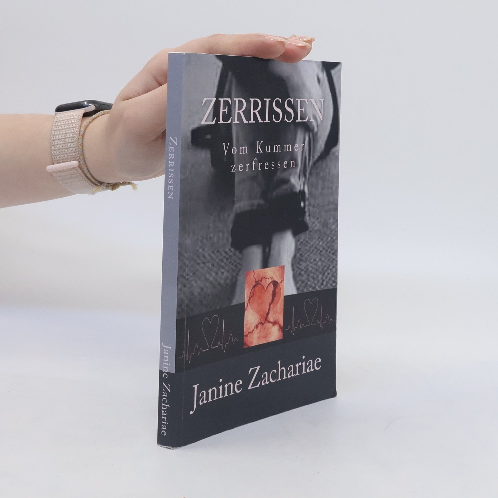 Janine Zachariae Zerrissen