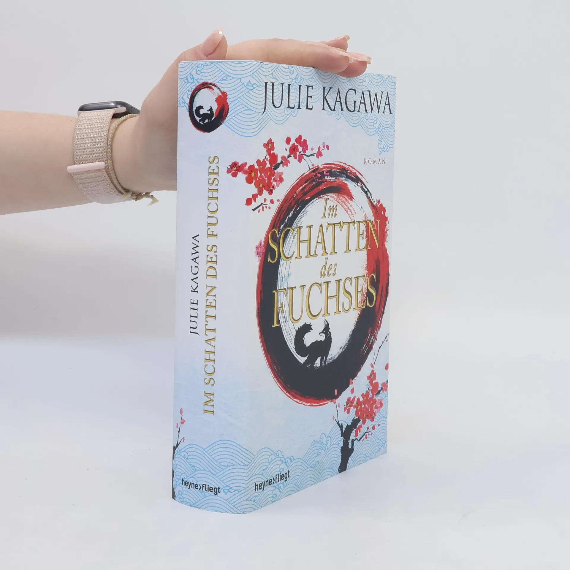 Im Schatten des Fuchses | Book | Julie Kagawa | DE