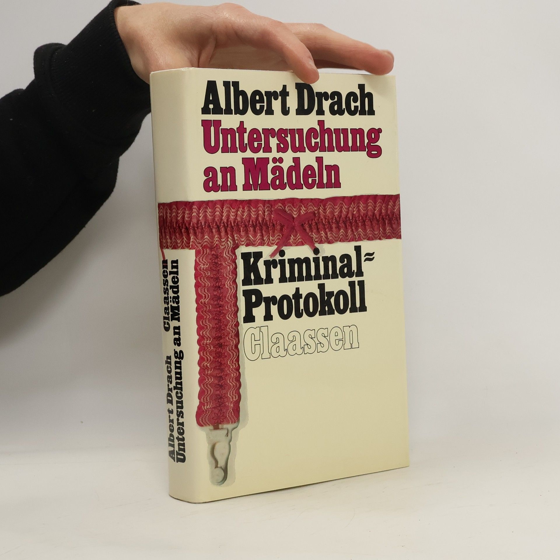 Albert Drach Untersuchung an Mädeln