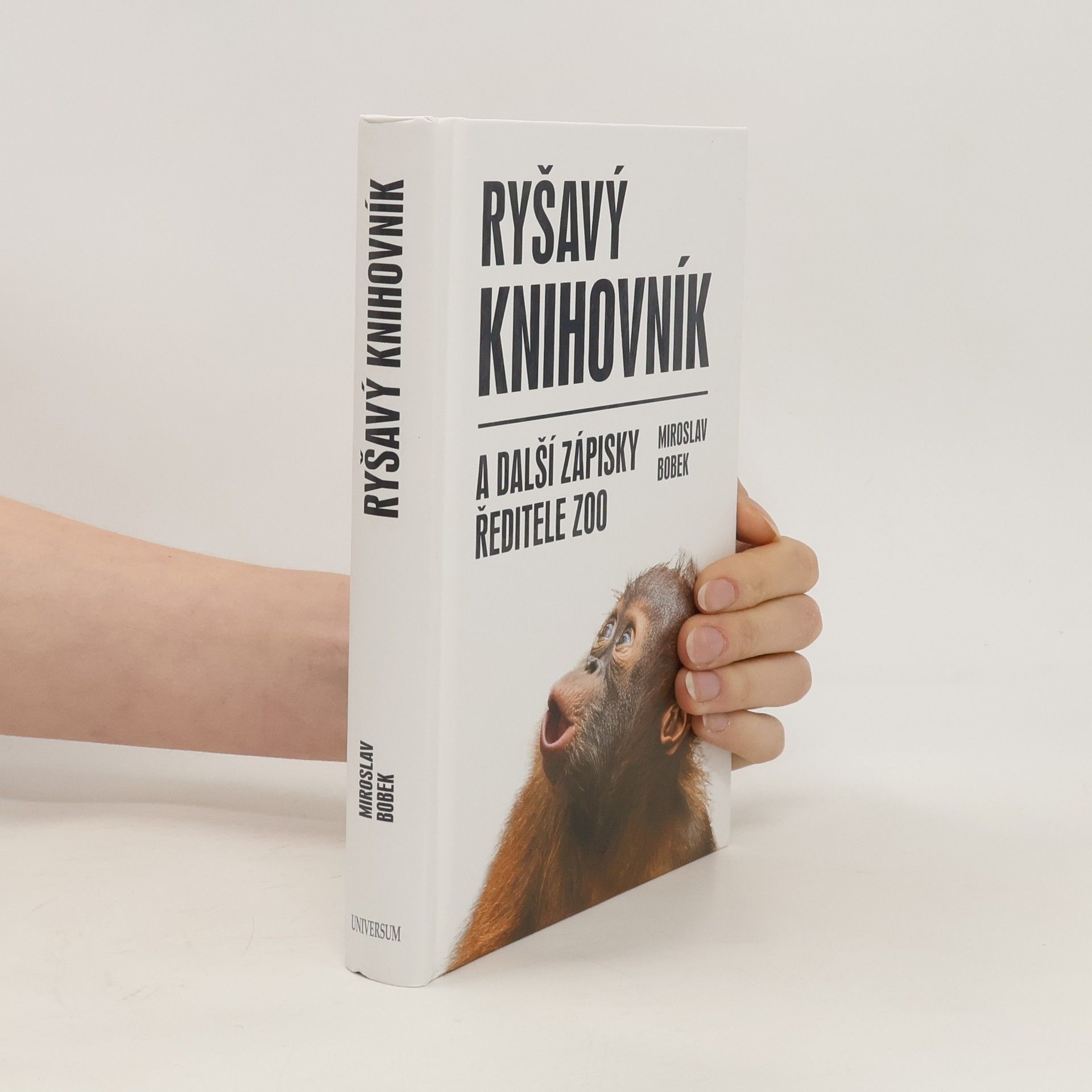 Miroslav Bobek Ryšavý knihovník a další zápisky ředitele zoo