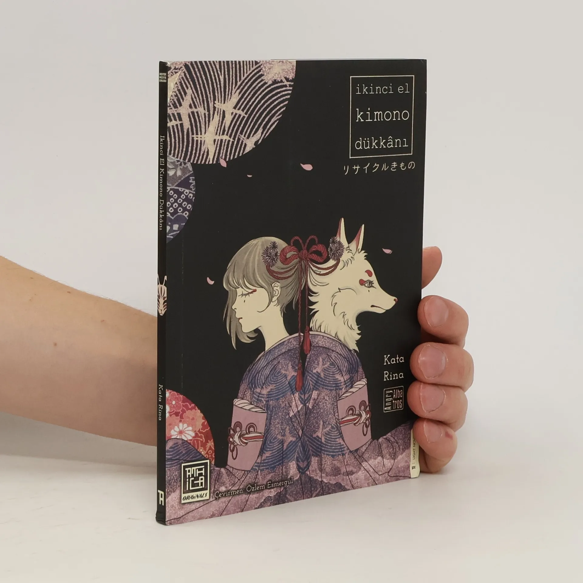 İkinci El Kimono Dükkanı | Book | Paperback | Katarina | TR
