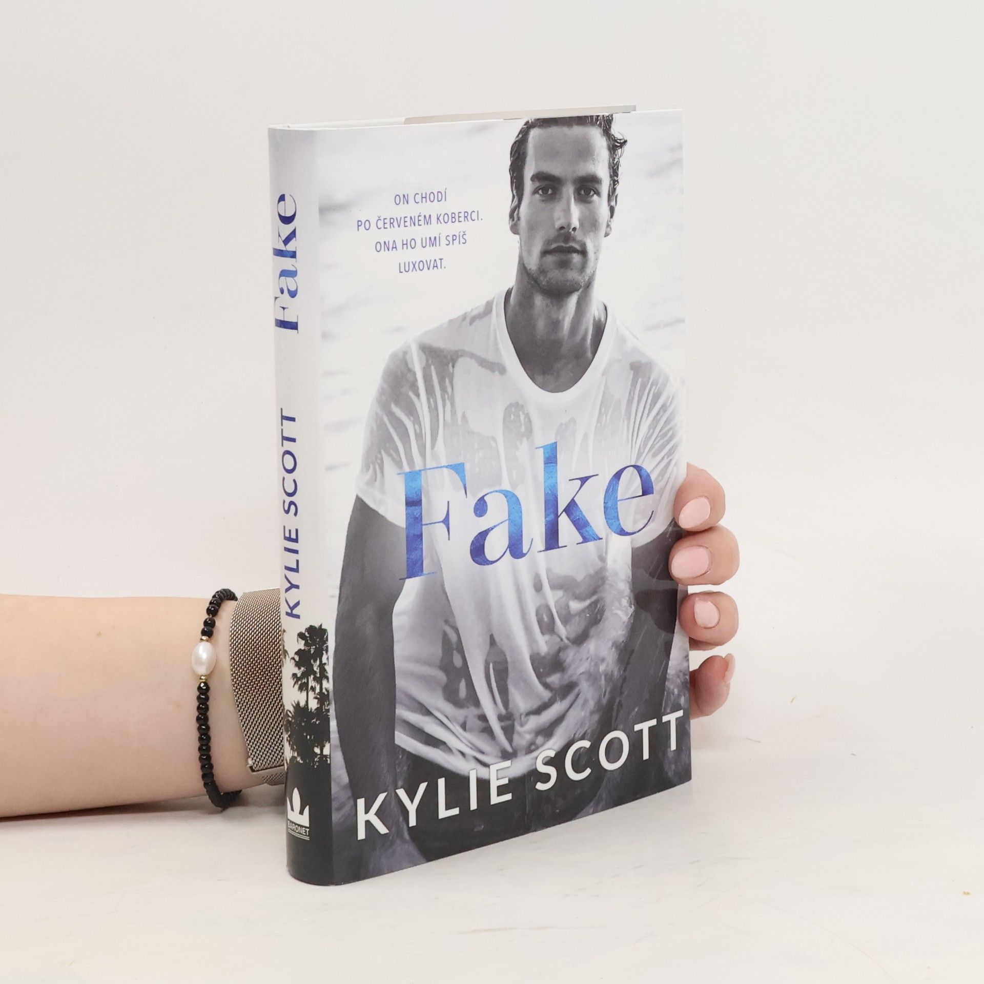 Kylie Scott Fake: West Hollywood.