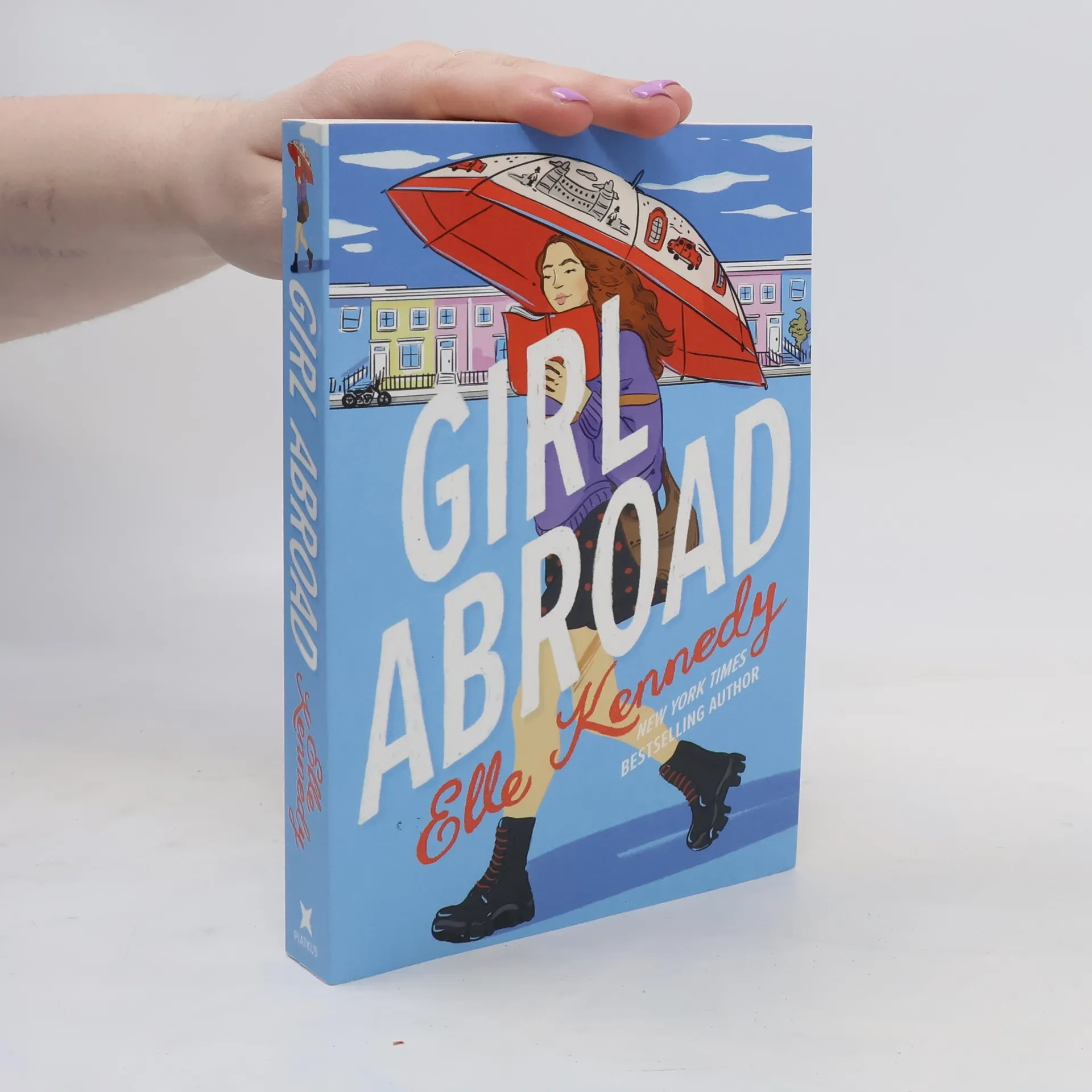 Girl Abroad | Kniha | mäkká | Elle Kennedy | EN