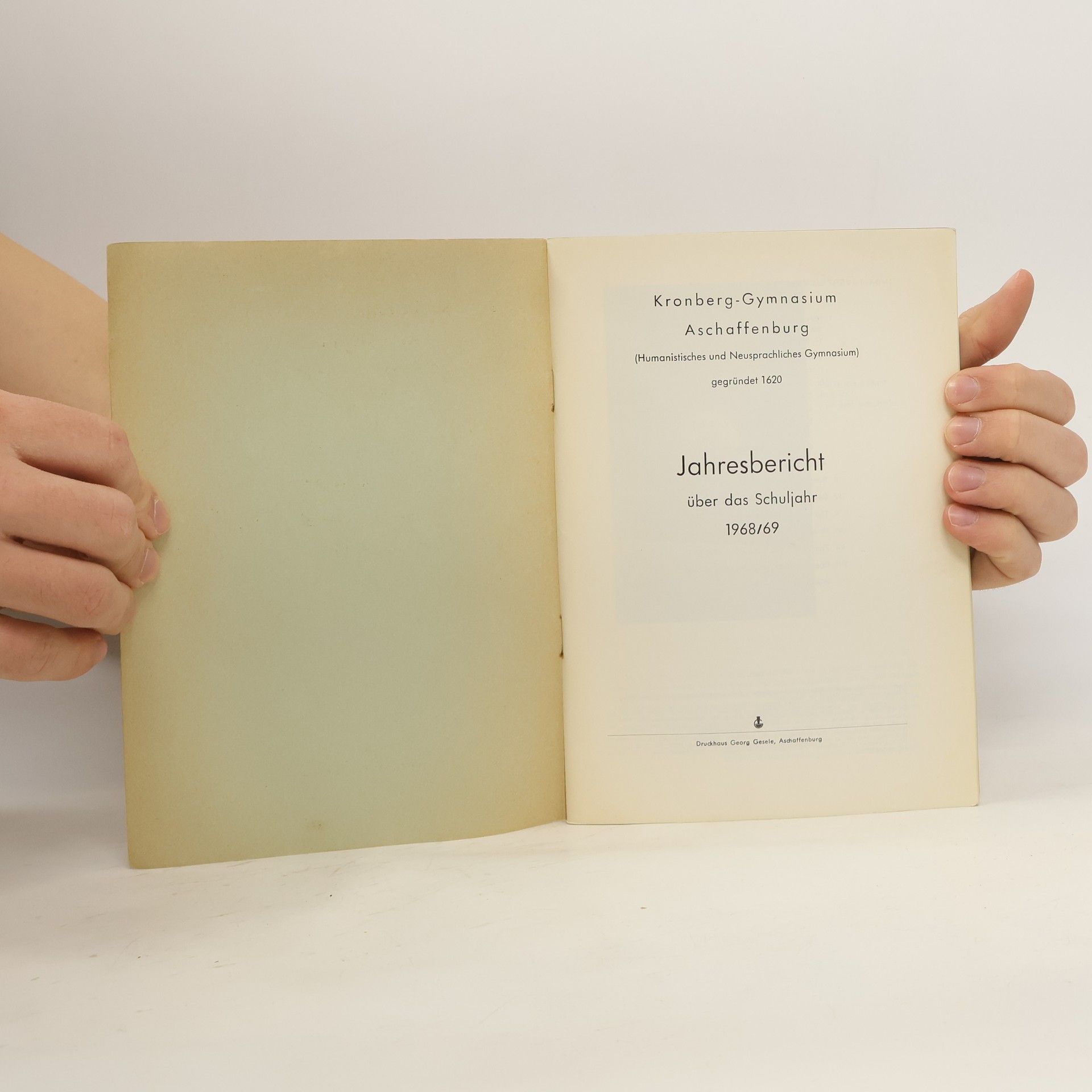 kolektiv Jahresbericht über das Schuljahr 1968-1969