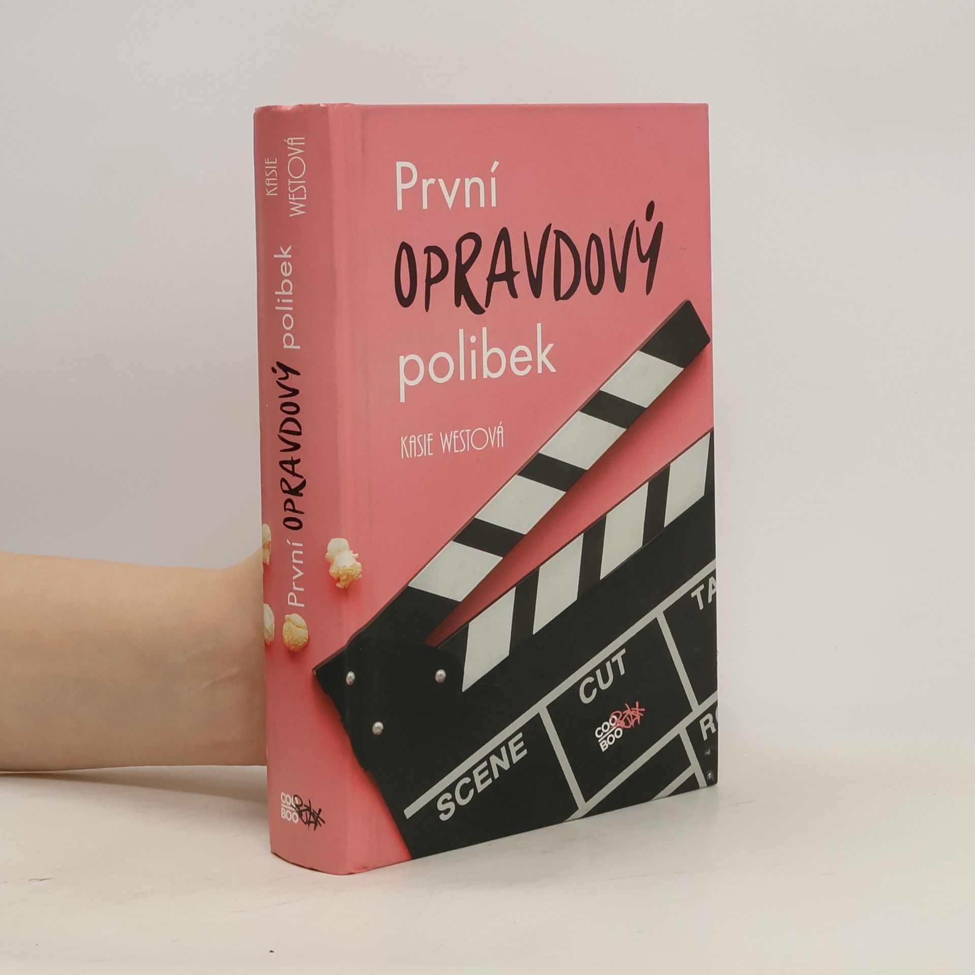 Kasie West První opravdový polibek