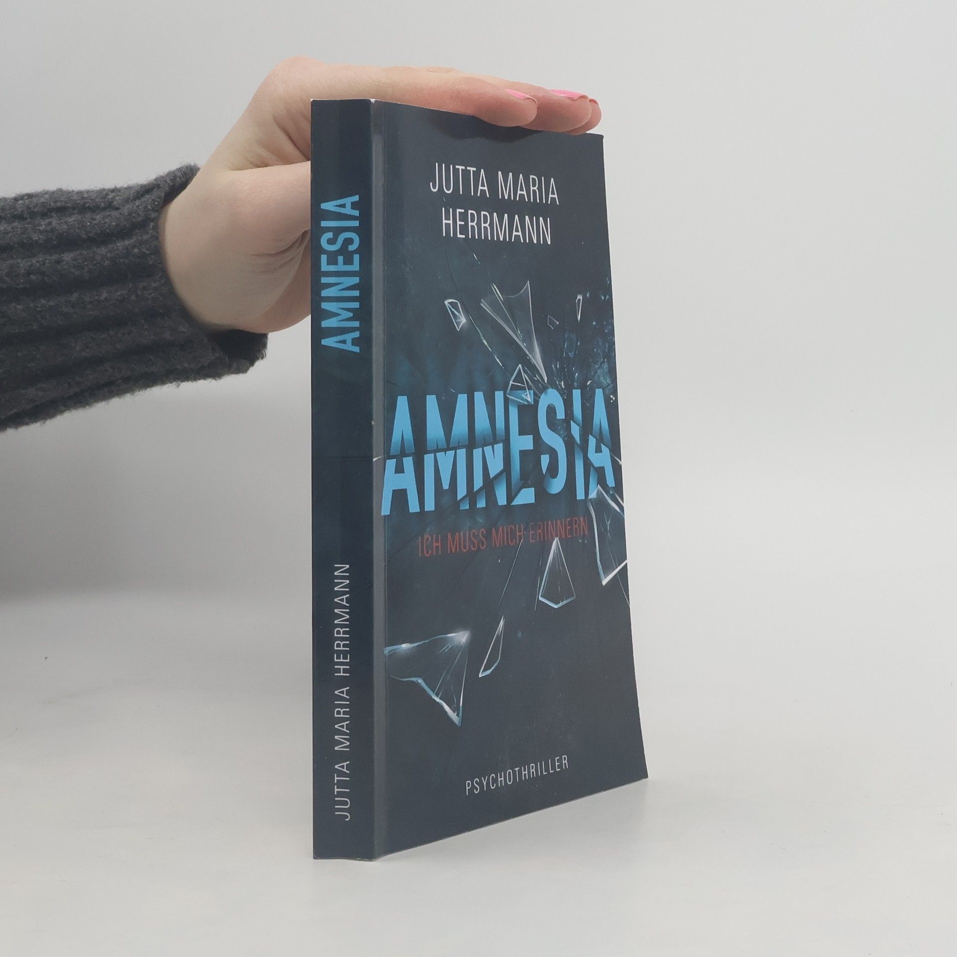Jutta Maria Herrmann Amnesia