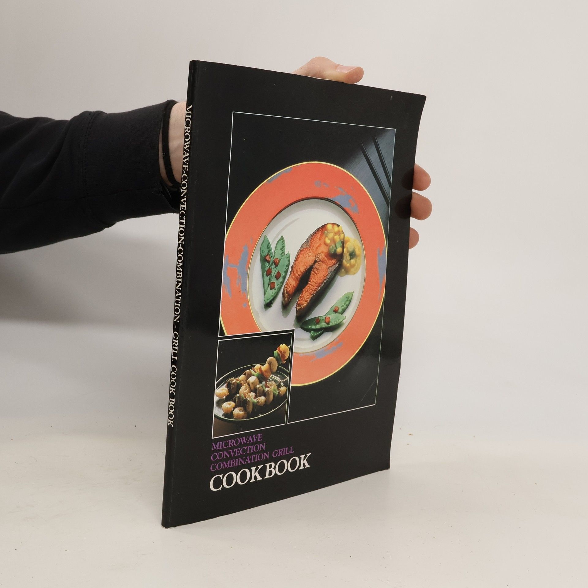 AA.VV. Microwave Convention Combination Grill Cookbook