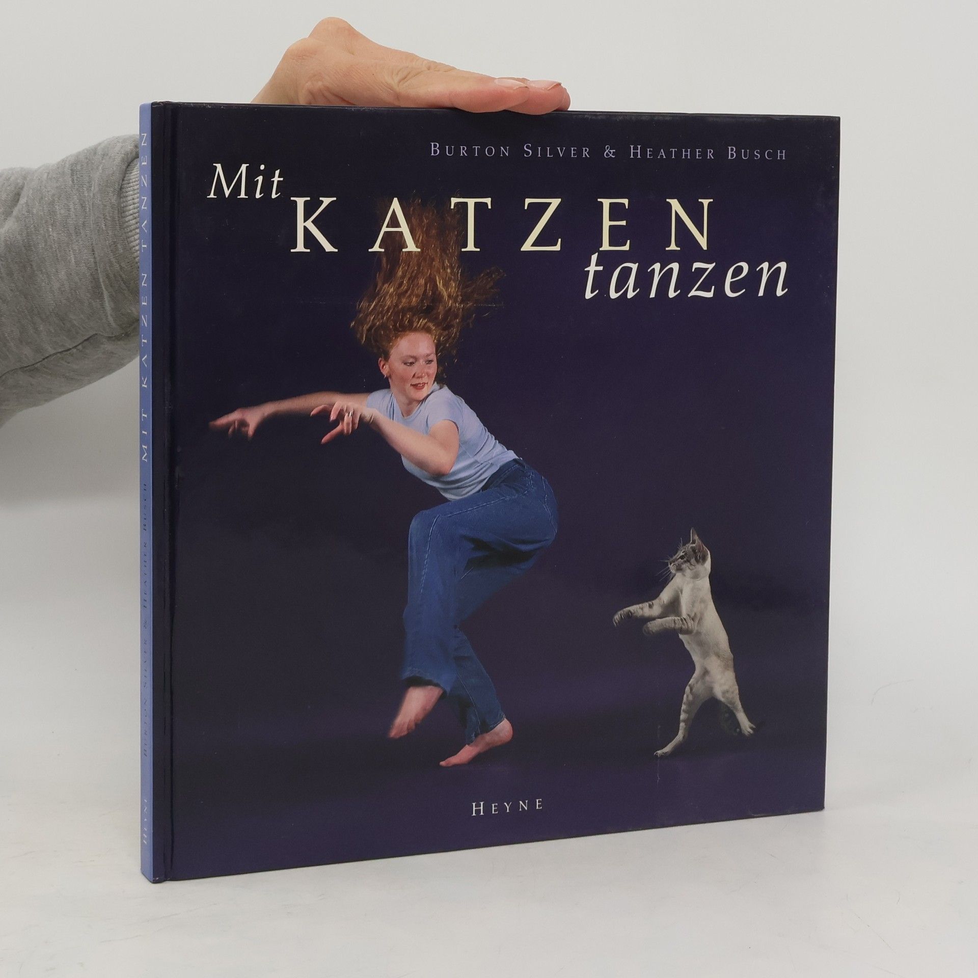 Heather Busch Mit Katzen tanzen
