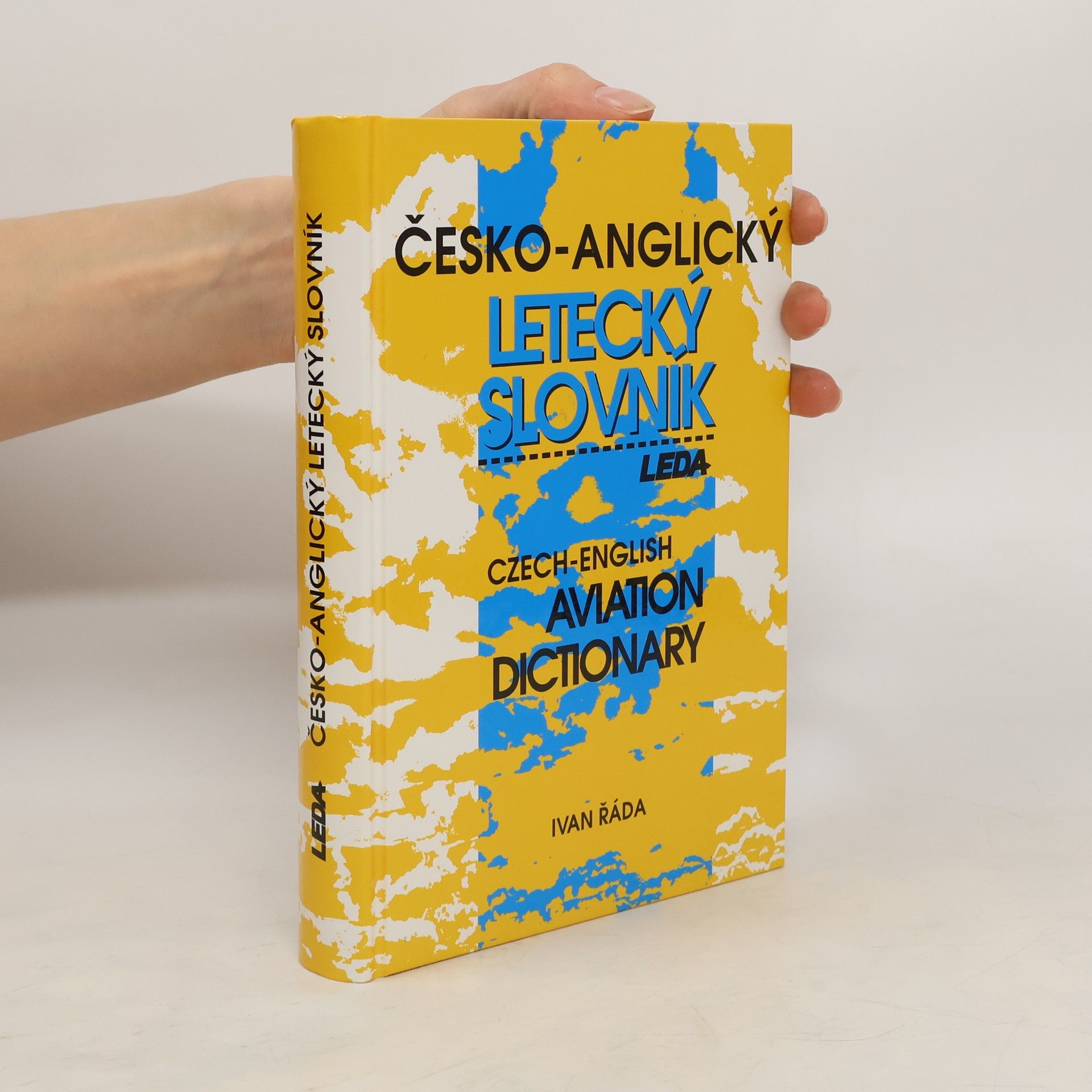 Ivan Řáda Česko anglický letecký slovník