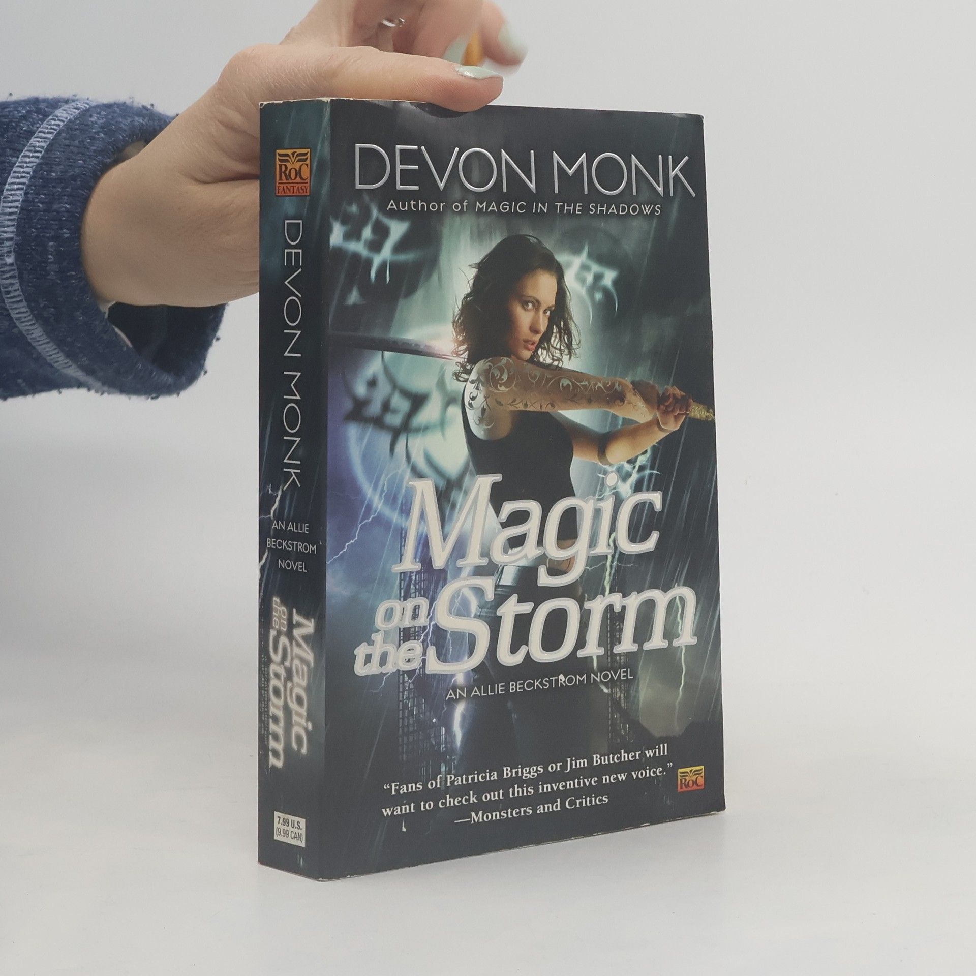 Devon Monk Magic on the Storm. An Allie Beckstrom Novel