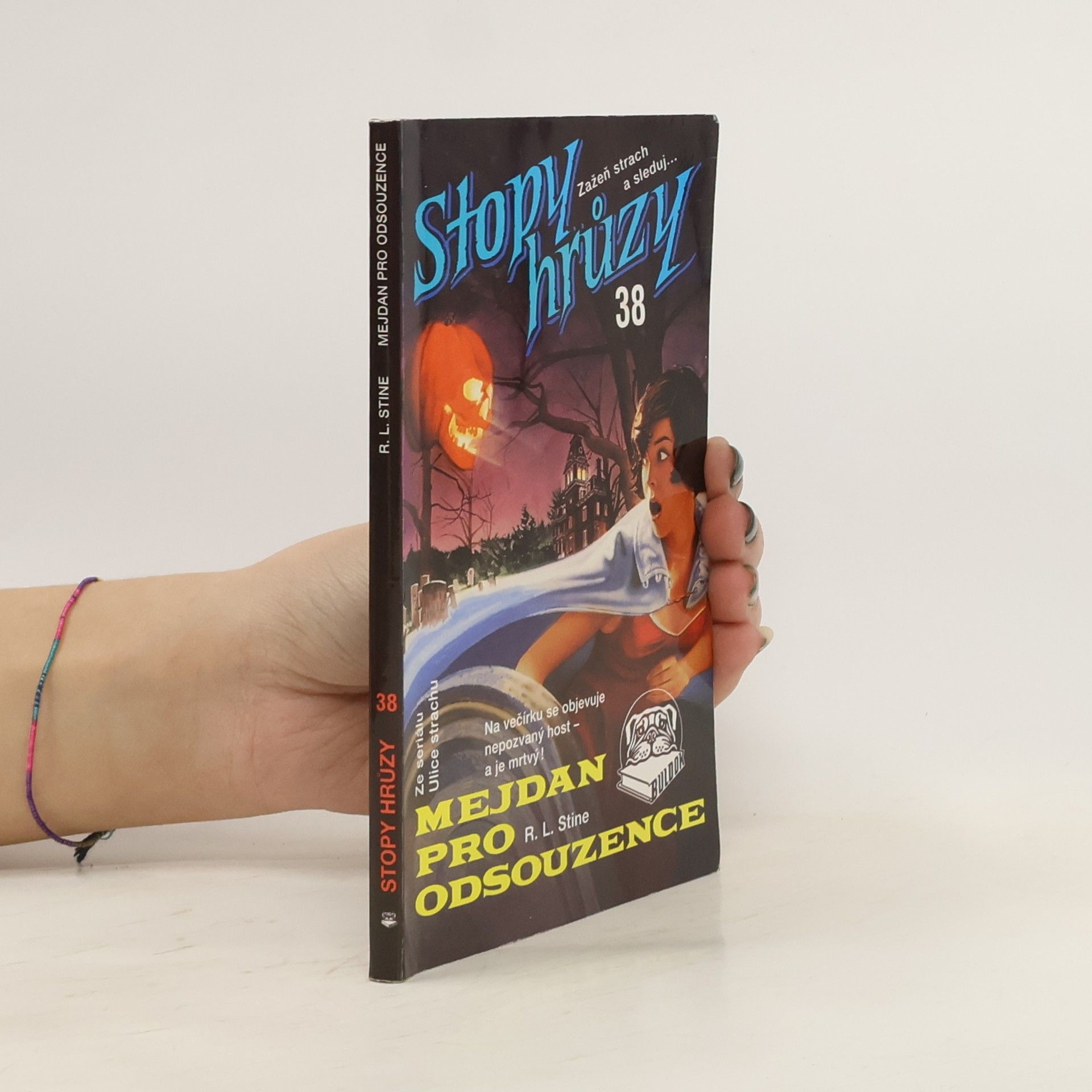 R. L. Stine Mejdan pro odsouzence. Stopy hrůzy 38