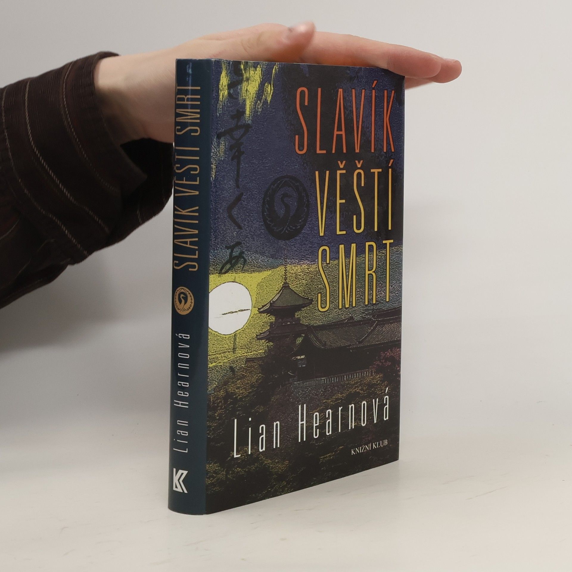 Lian Hearn Slavík věští smrt