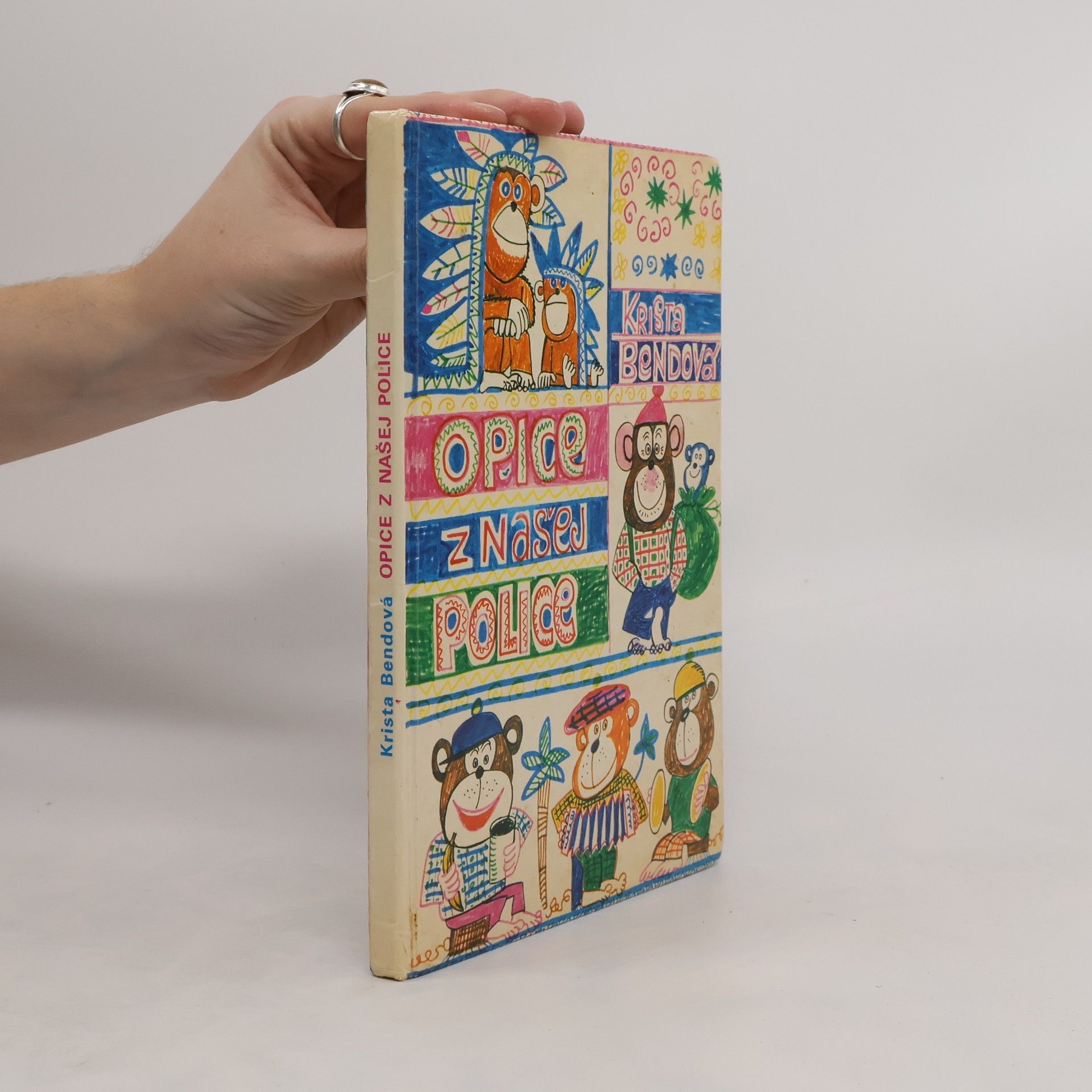 Krista Bendová Opice z našej police
