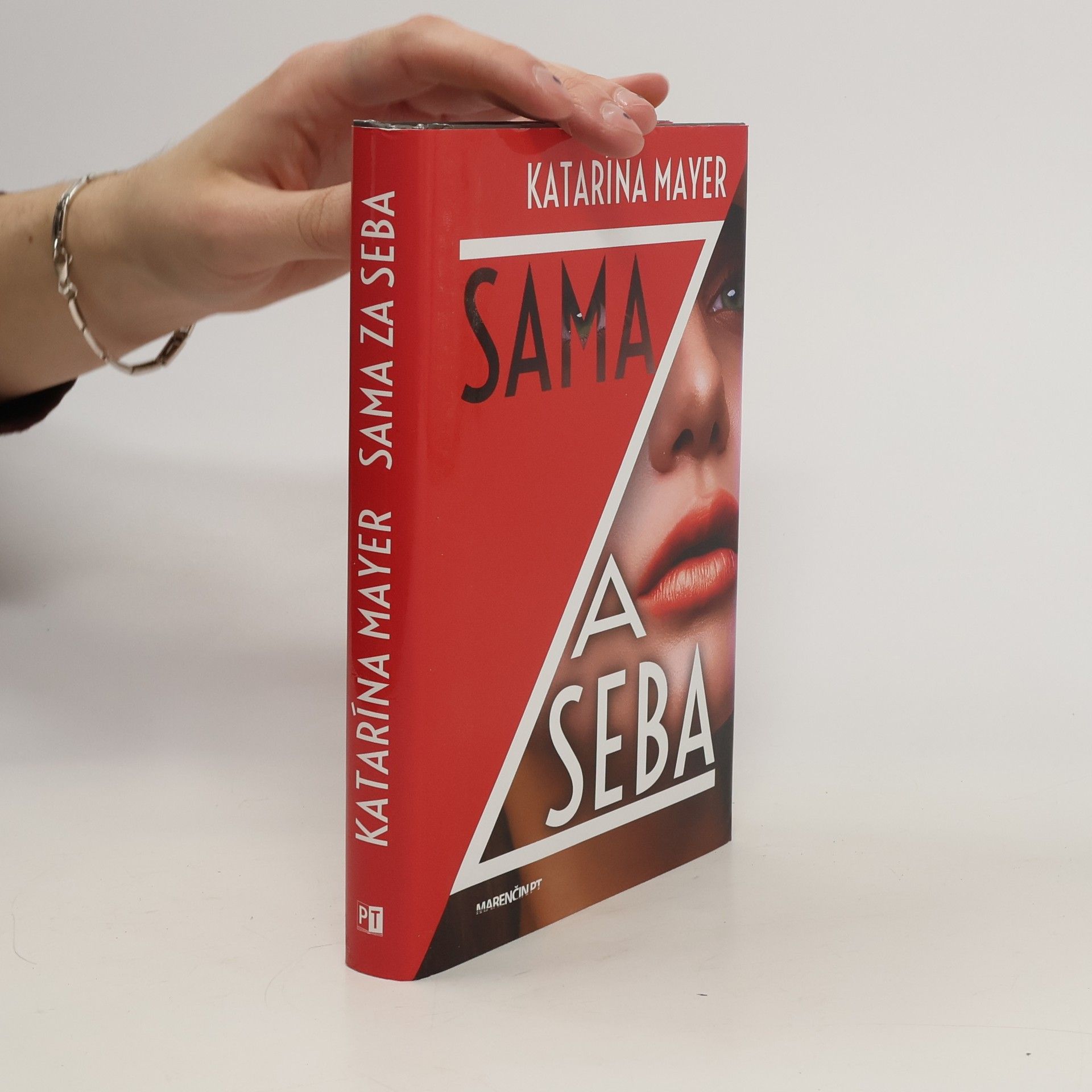 Katarína Mayer Sama za seba