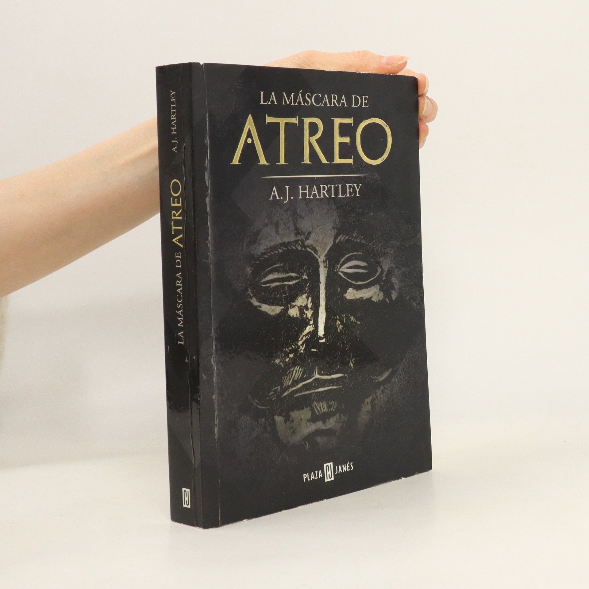 A. J. Hartley La mascara de Atreo