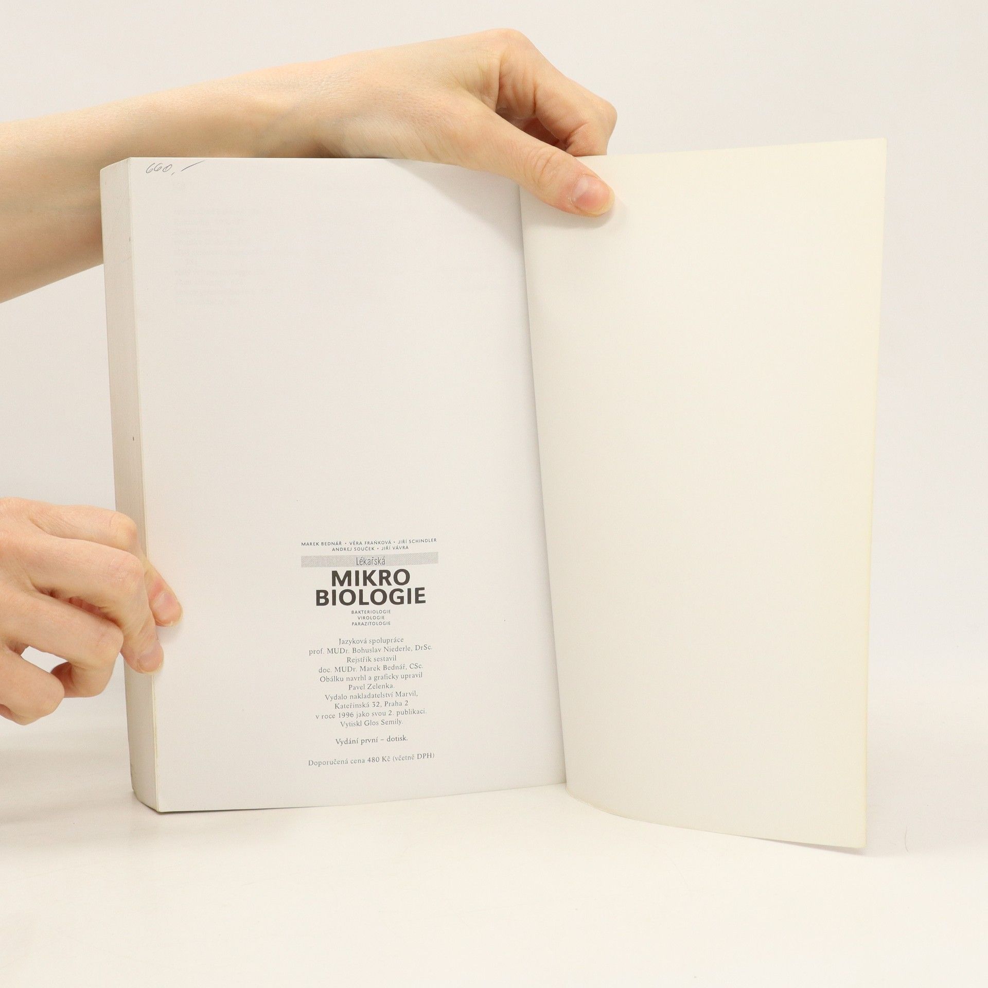 Jiří Schindler Lékařská mikrobiologie. Bakteriologie, virologie, parazitologie