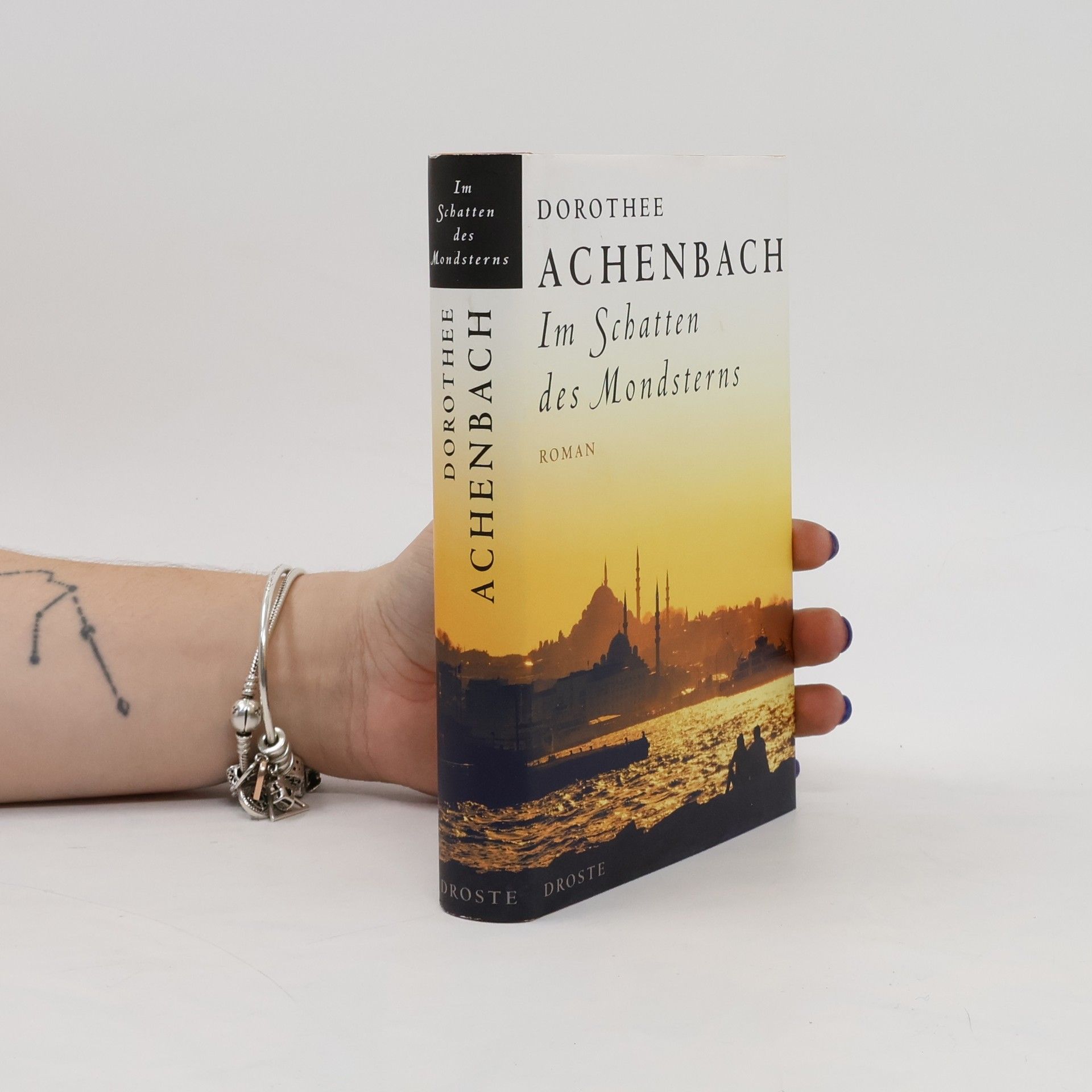 Dorothee Achenbach Im Schatten des Mondsterns