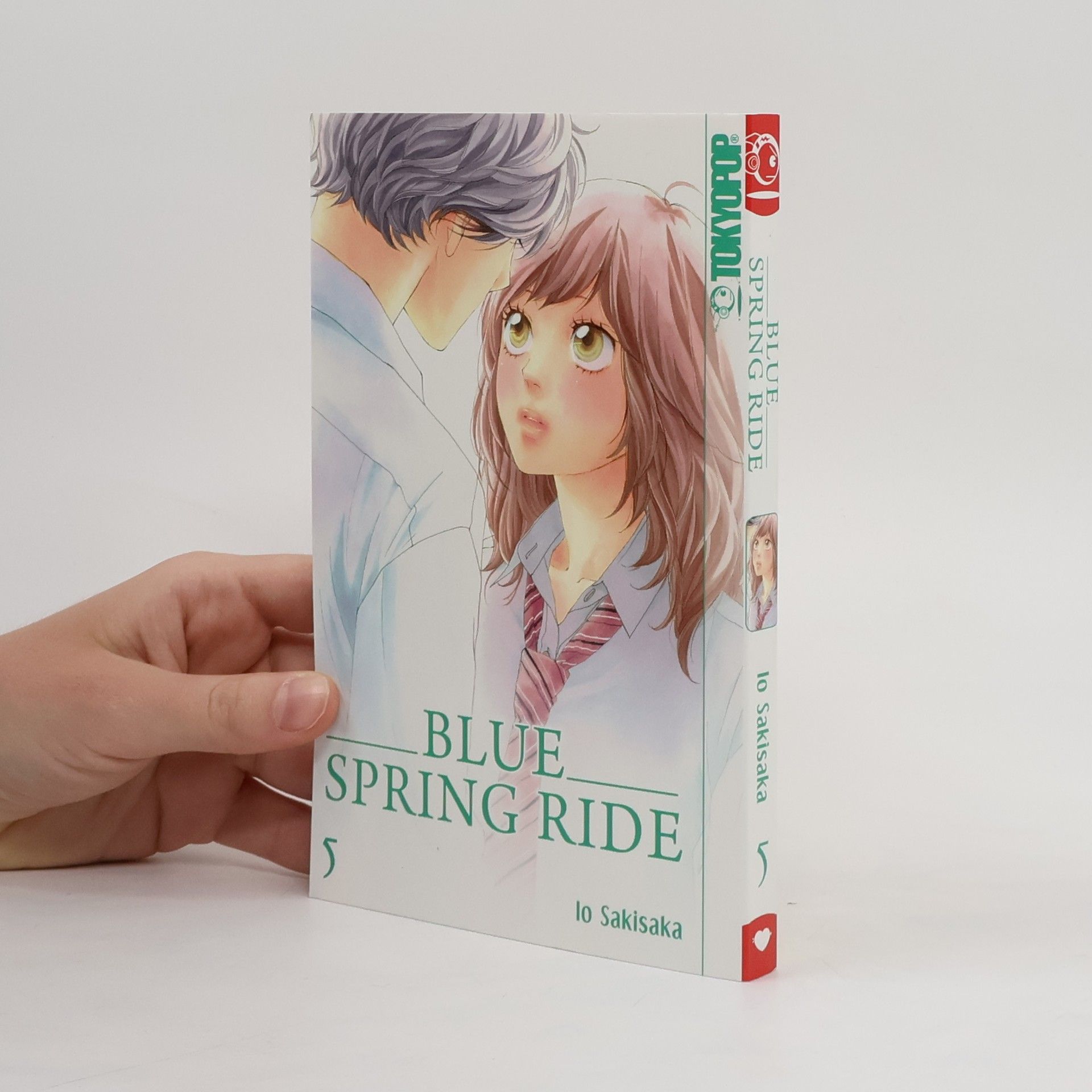 Io Sakisaka Blue spring ride 5