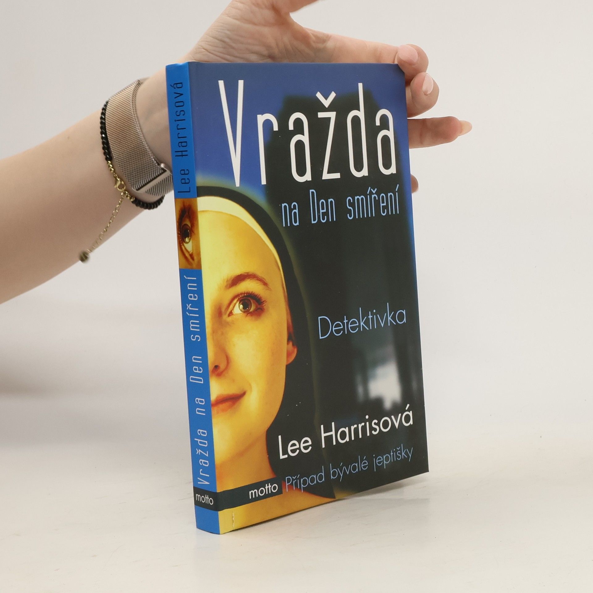 Lee Harris Vražda na Den smíření